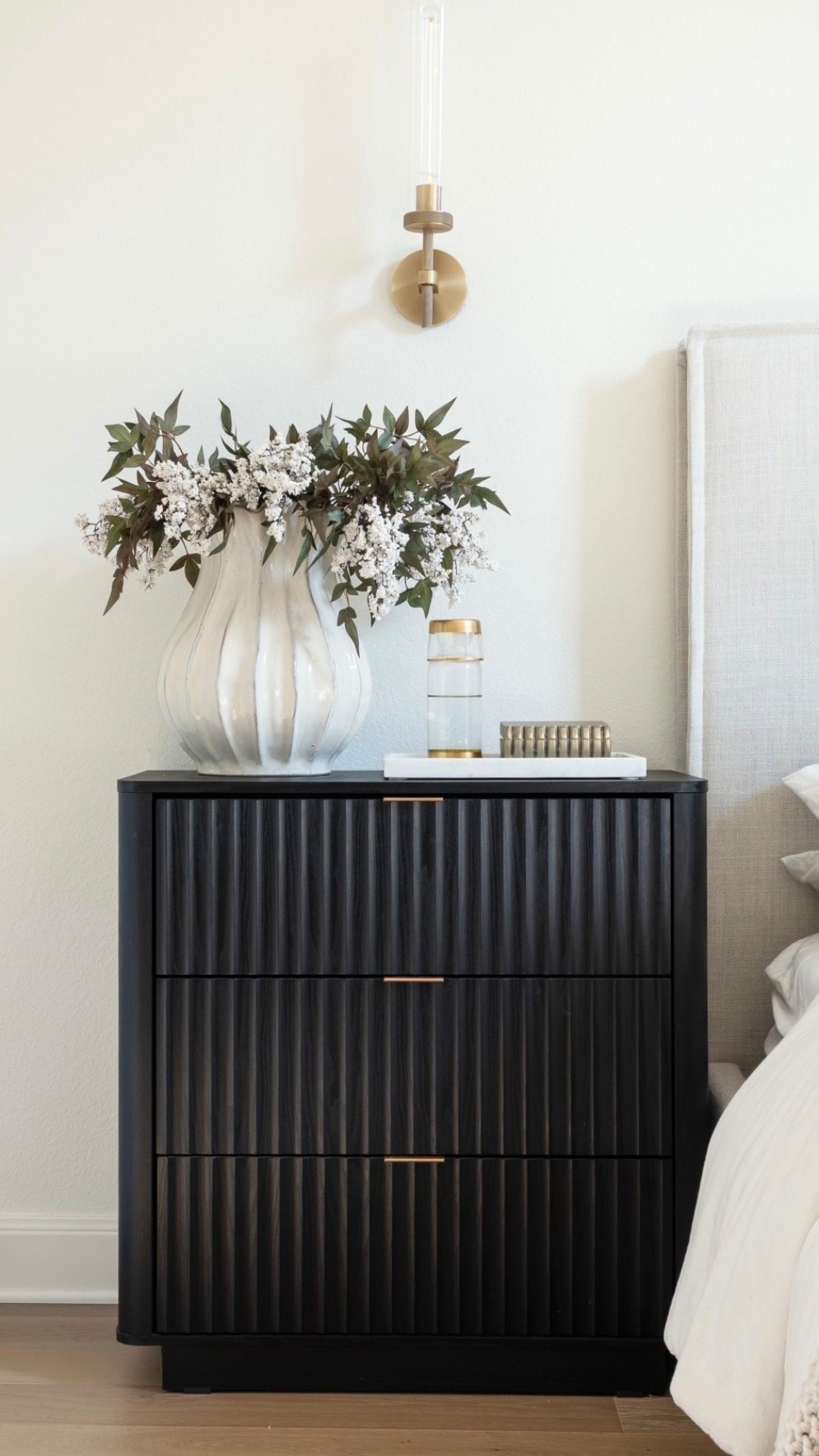 Nightstand Styling✨

Nightstand 
Stems
Vase
Sconce
Bedroom

#LTKHome