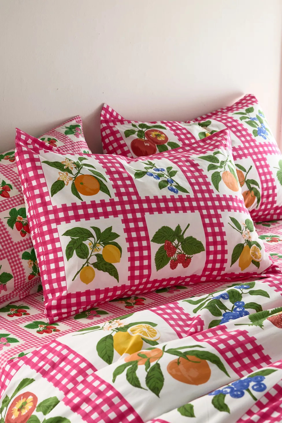 Gingham Fruit Breezy Cotton Percale Sham Set | Urban Outfitters (US and RoW)