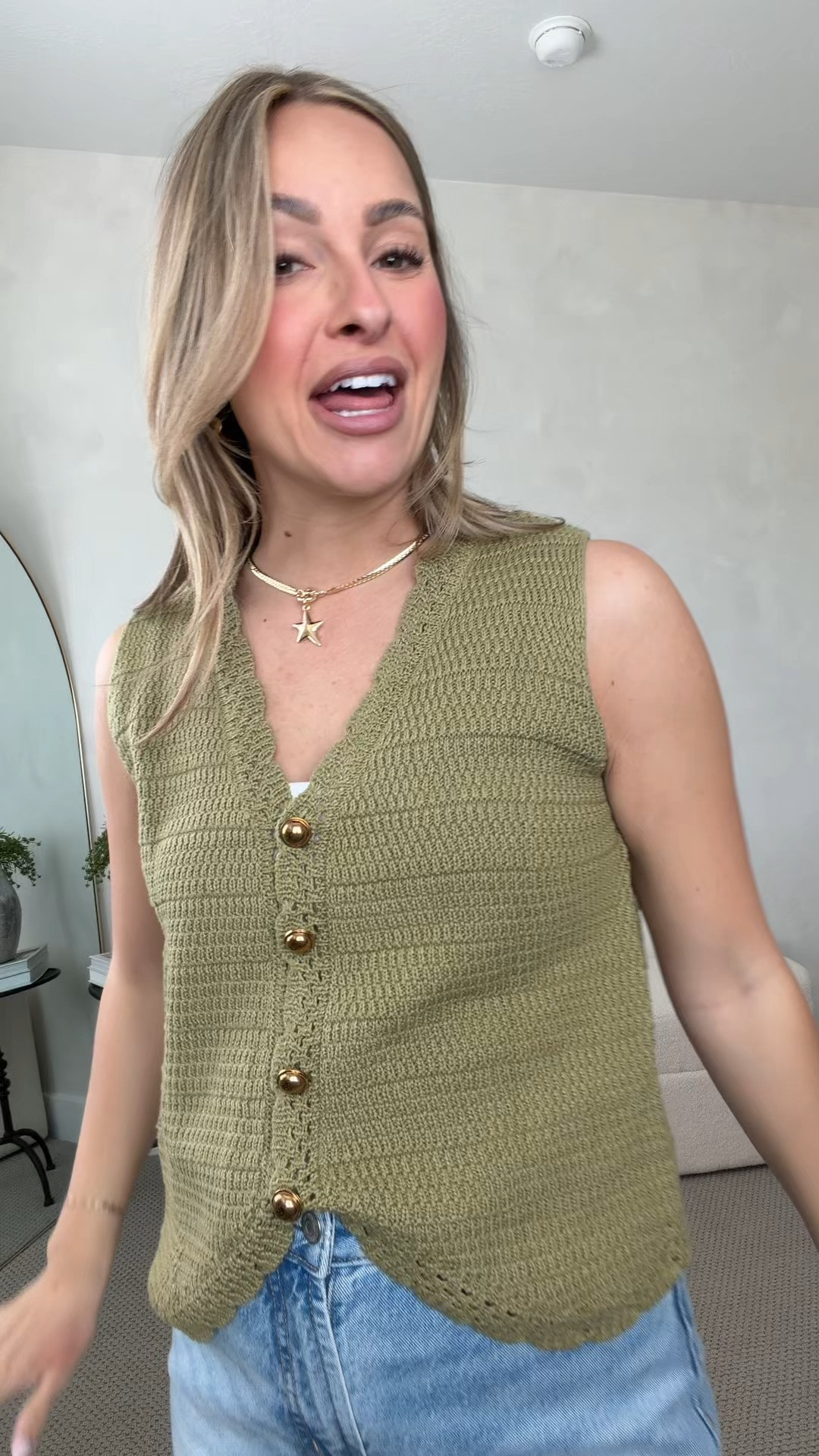 This cute knit vest is so perfect for the spring season!!  

 #LTKootd #LTKmomlife #LTKSeasonal