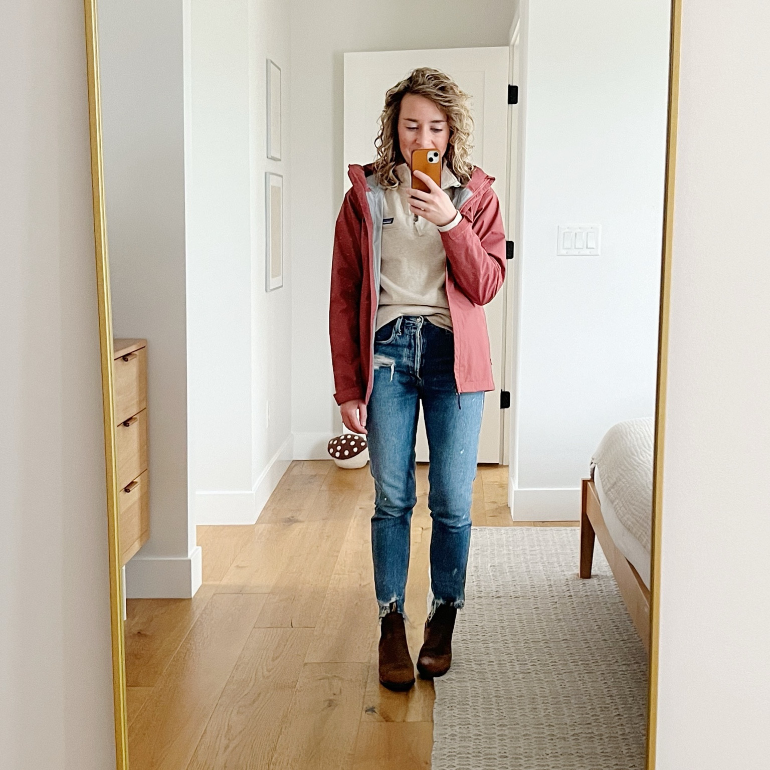 Overcast and rainy day, so cozy pizza night it is. 🍕