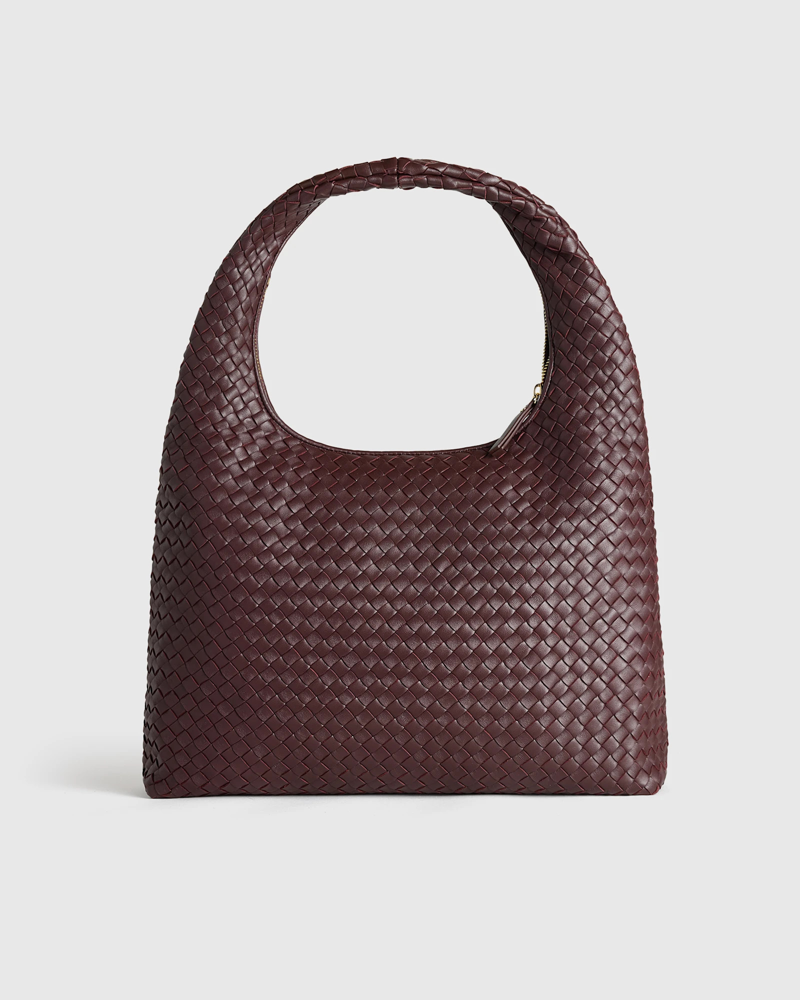 Quince | Women's Italian Leather Handwoven Shoulder Bag in Black | Quince