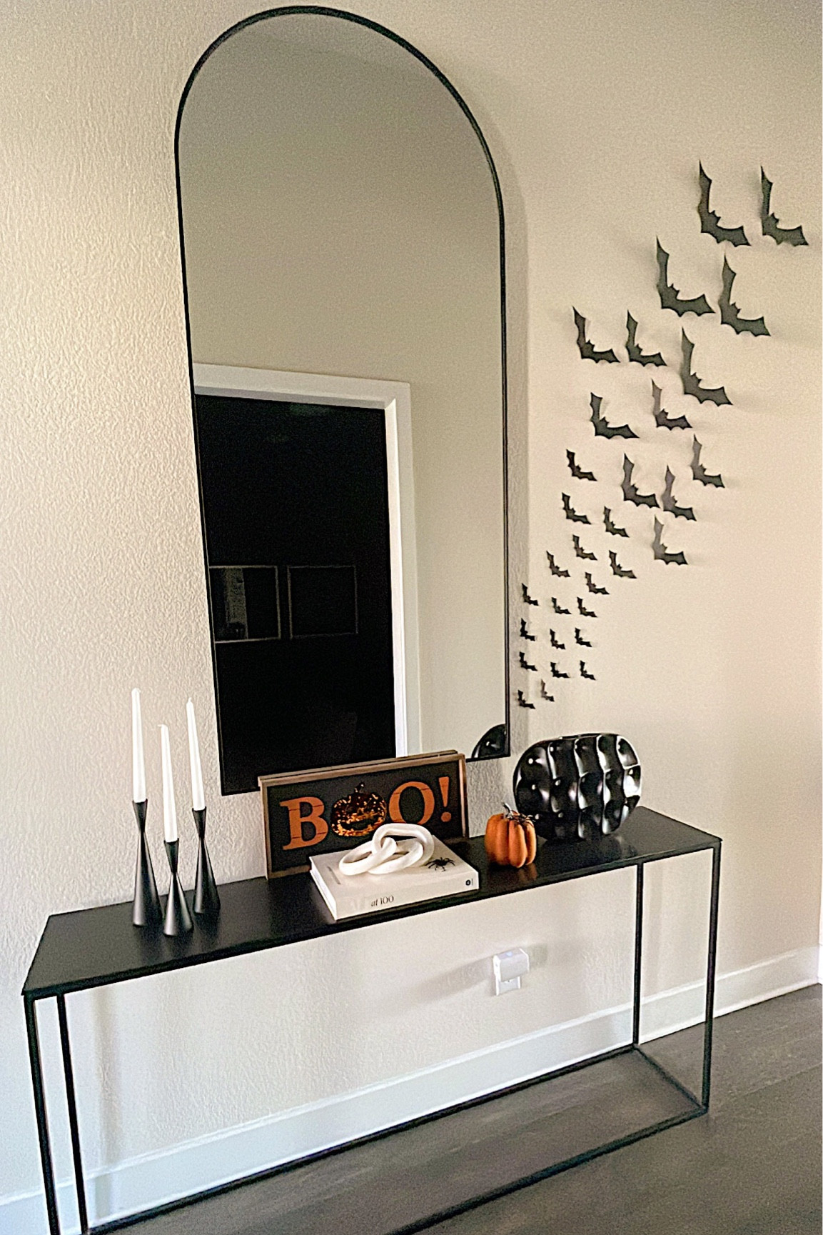 Spooky Season 🦇

#LTKHalloween #LTKSeasonal #LTKhome