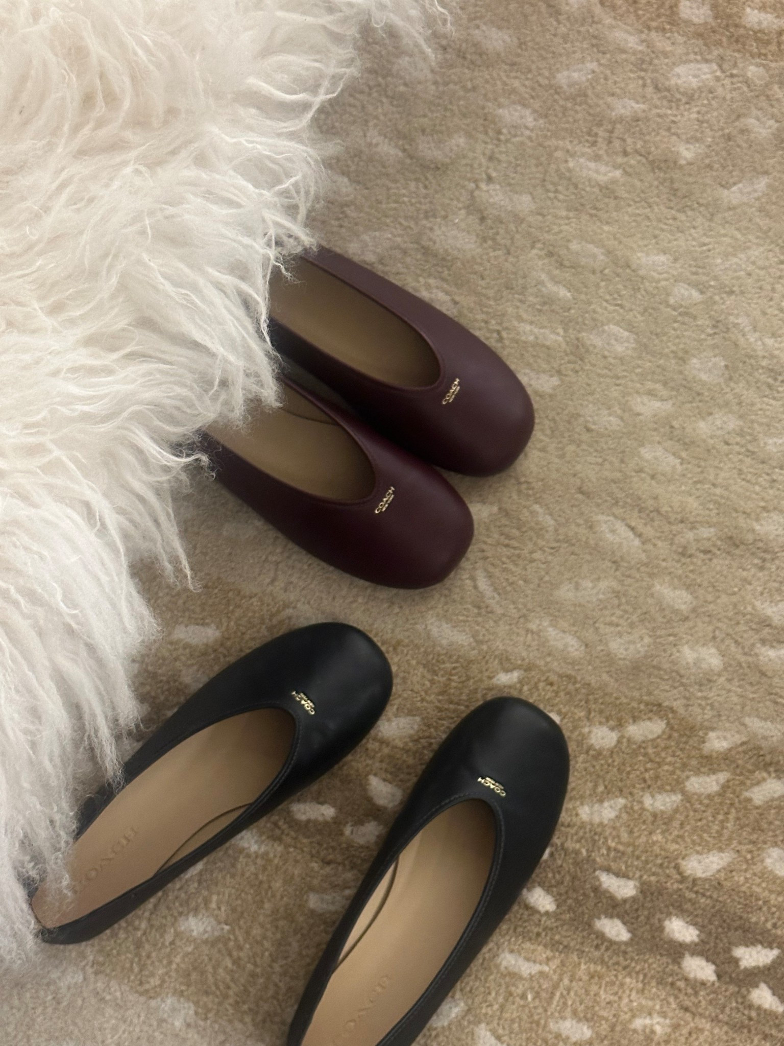 The most gorgeous, soft, comfy flats in the most buttery leather 💕
Run very tts 