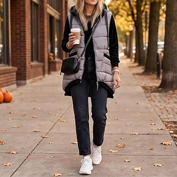 Women's Puffer Vest with Hood Quilted Zip Up Sleeveless Winter Jacket | Amazon (US)