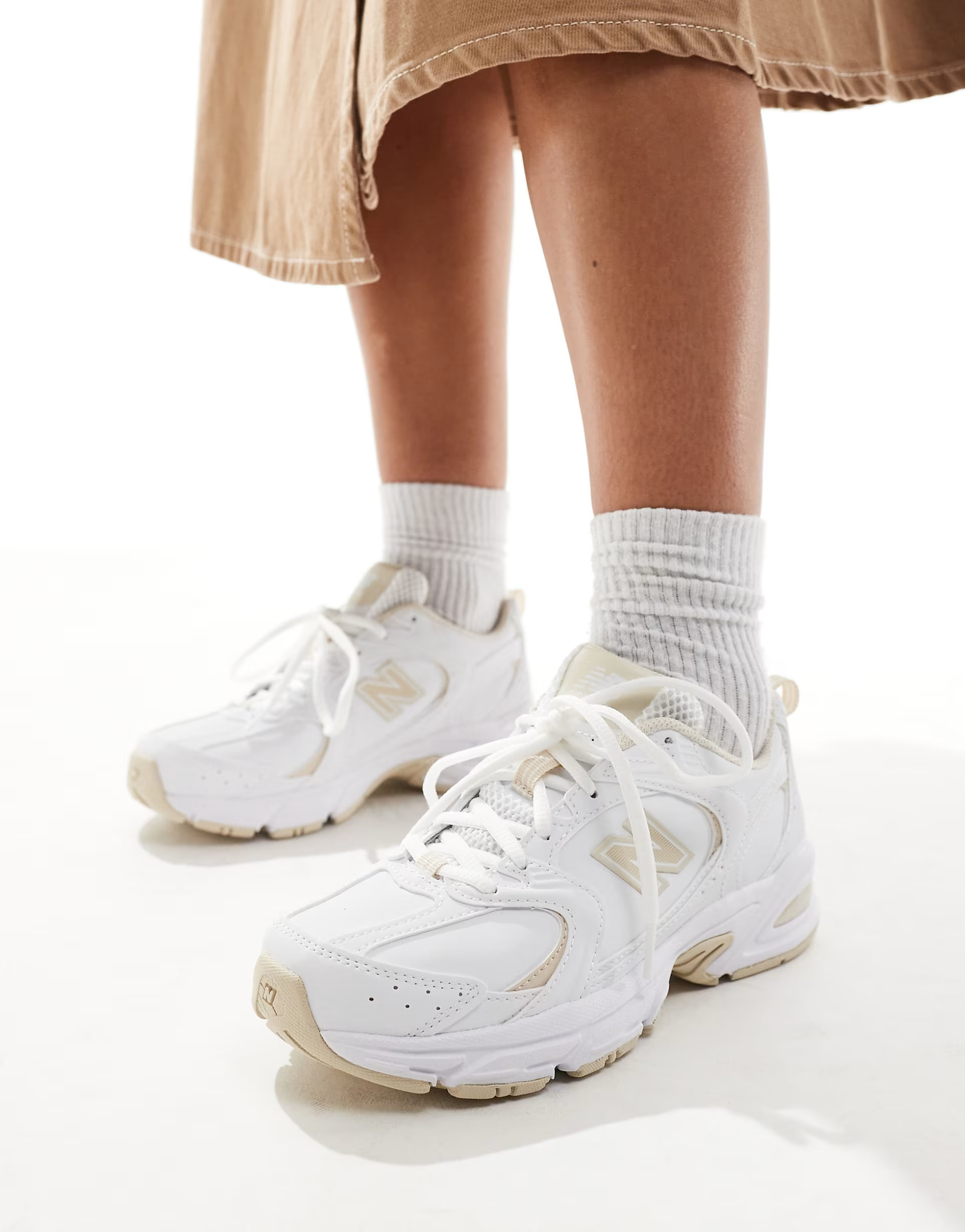 New Balance 530 trainers in white and beige | ASOS (Global)