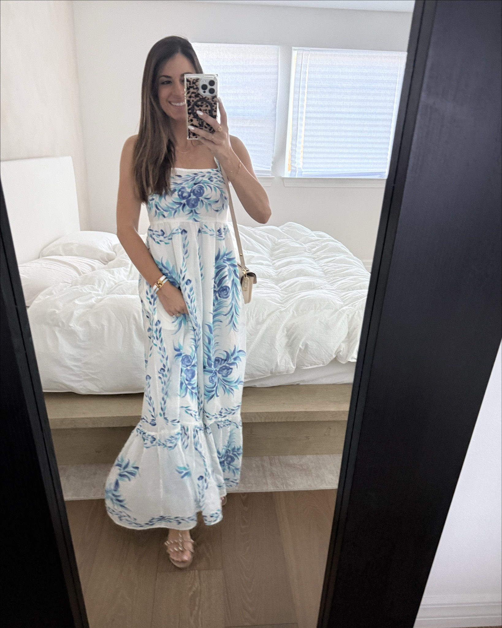 Wearing this beautiful Banjanan dress in size XS. So gorgeous and flowy for spring/summer in Fl! I’m unable to link this one on LTK but I’ll add similar looks here for you. 