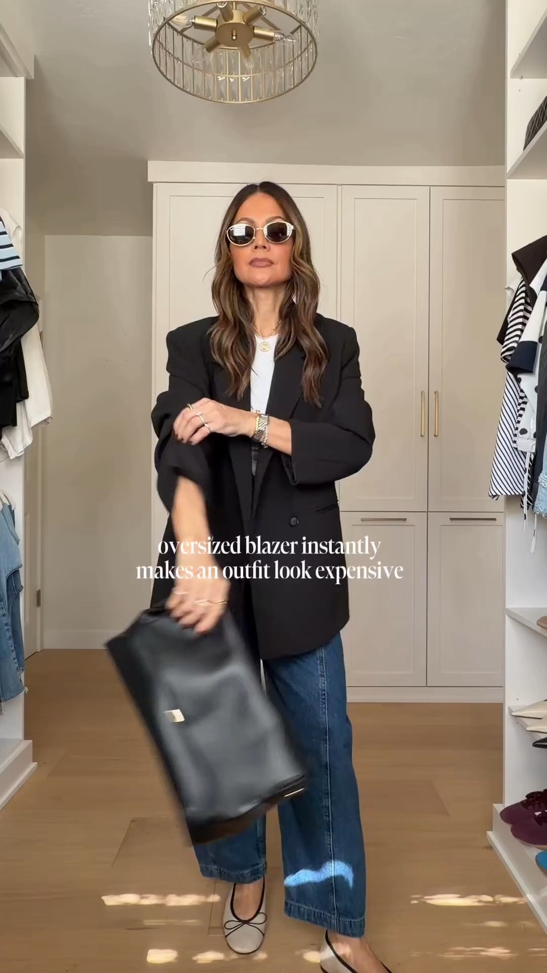 Oversized blazer will never get old!! So
Versatile and stylish