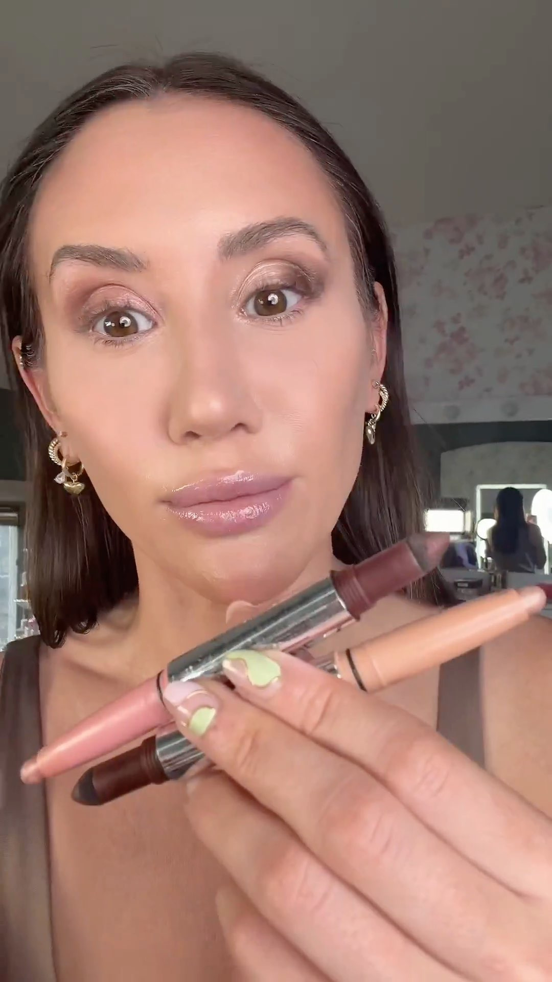 if you don't know how to do eyeshadow, these eyeshadow sticks are easy eye makeup for beginners. one dual-ended stick: a creamy eyeshadow crayon for lid color and a powder definer to set and add depth — full eye look, no brushes, no blending skills. crease-proof, smudge-proof, long-lasting. the easiest 2-step eyeshadow stick for quick everyday eye looks.

#eyeshadowstick #easymakeup #eyemakeup #makeupforbeginners #beauty
clinique high impact shadow play shadow and definer, easy eyeshadow stick for beginners who cant do eyeshadow, dual ended eyeshadow crayon and powder definer in one, full eye look with no brushes or blending, crease proof smudge proof long lasting eyeshadow stick, quick everyday eye makeup for beginners 

 #LTKBeauty