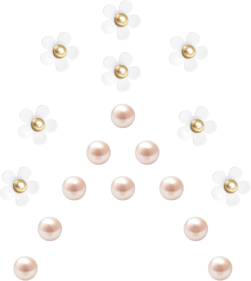 Bellaqueo 18Pcs Cute Daisy Flower Shoe Charms, Pearl Decoration Charms for Women Clog Sandals, Ac... | Amazon (US)