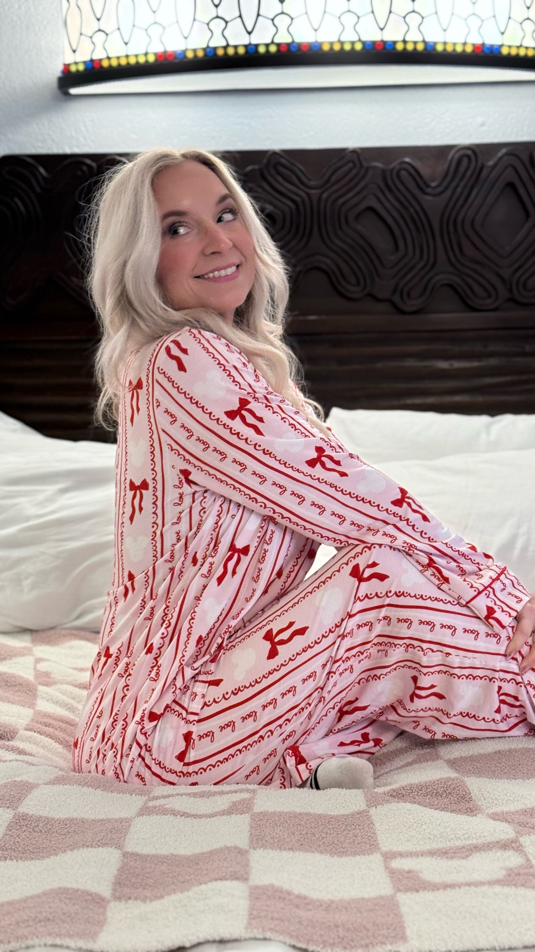 If you know me you KNOW……I’m going TO👏🏻BED👏🏻
and I’m always gonna buy some Jammie’s ! 

🛌are you a bed time girlie through the week or are down to go out any day of the week ?! 

🩷🛌Mickey and Minnie Mouse Sweethearts Sleep Set 🔗in my LTK

#disneypajamas #bedtime #girlie #bekind