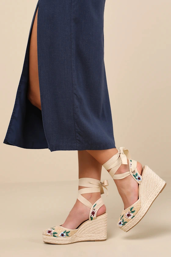 Vero Floral Raffia Lace-Up Espadrille Wedges | Lulus