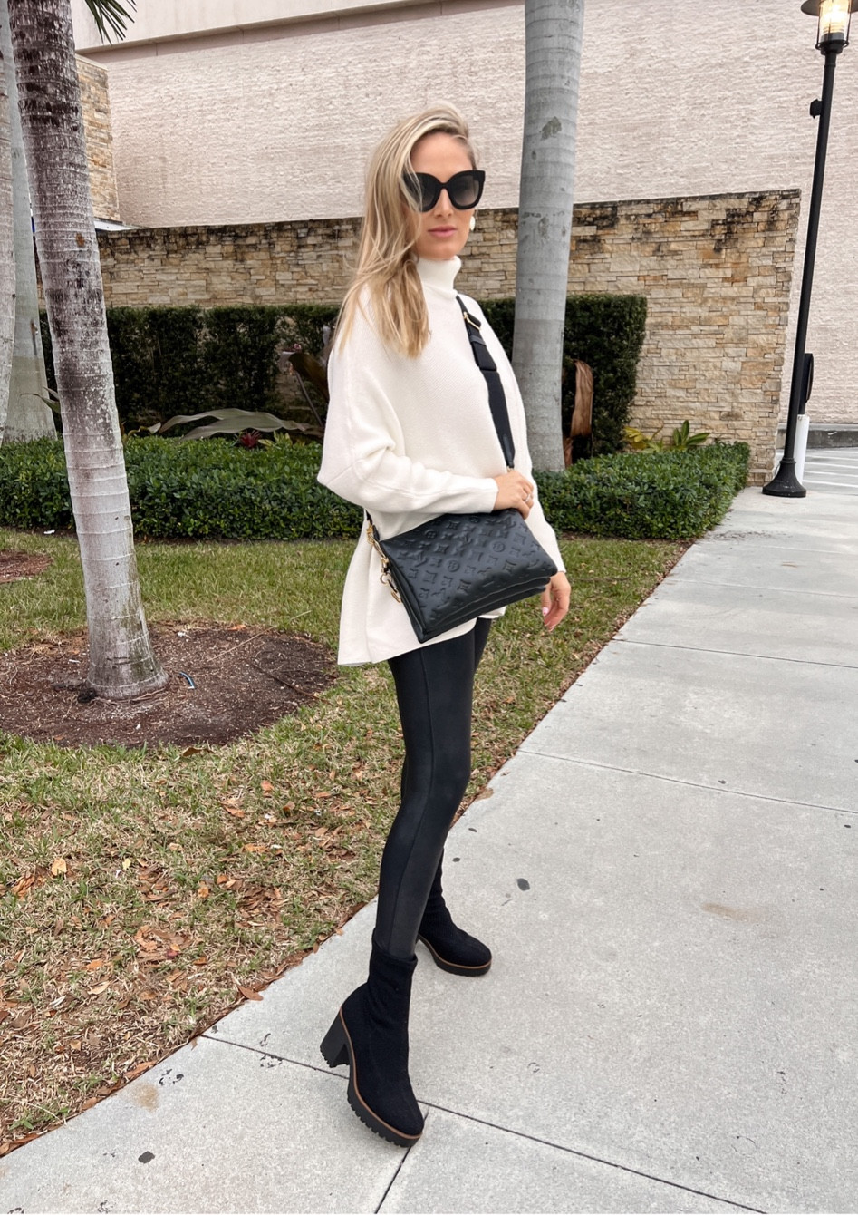 Fall outfit for thanksgiving day! I love this amazon sweater tunic paired with these spanx leggings , wearing medium in leggings and small in sweater

#LTKHoliday #LTKSeasonal #LTKsalealert