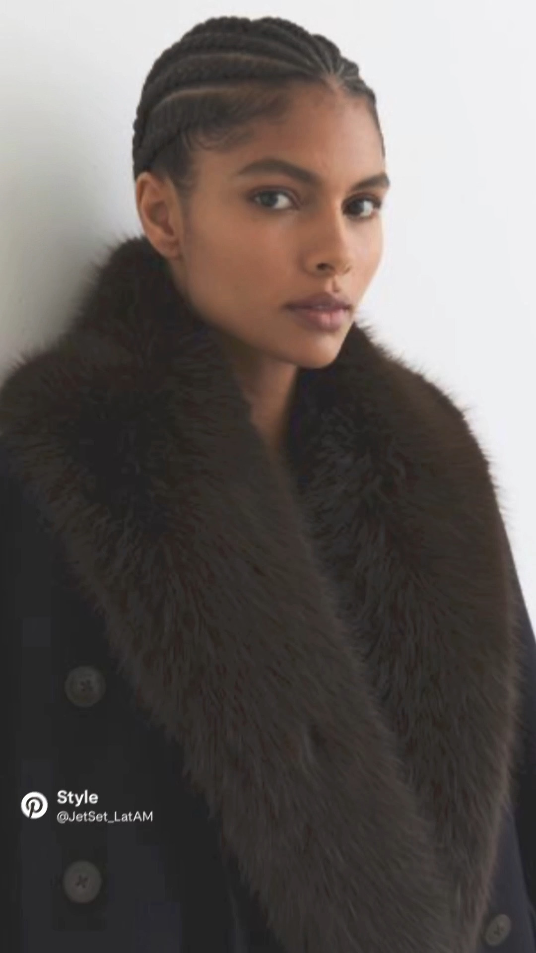 A rich chocolate faux-fur collar from Reiss — the perfect winter accessory for adding warmth and quiet luxury to any coat or outfit. Soft, elegant, and timeless, it elevates cold-weather style with effortless sophistication.


#LTKHoliday #LTKGiftGuide #LTKTravel