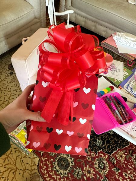 Valentine’s Day Craftts

#LTKSeasonal #LTKGiftGuide #LTKkids