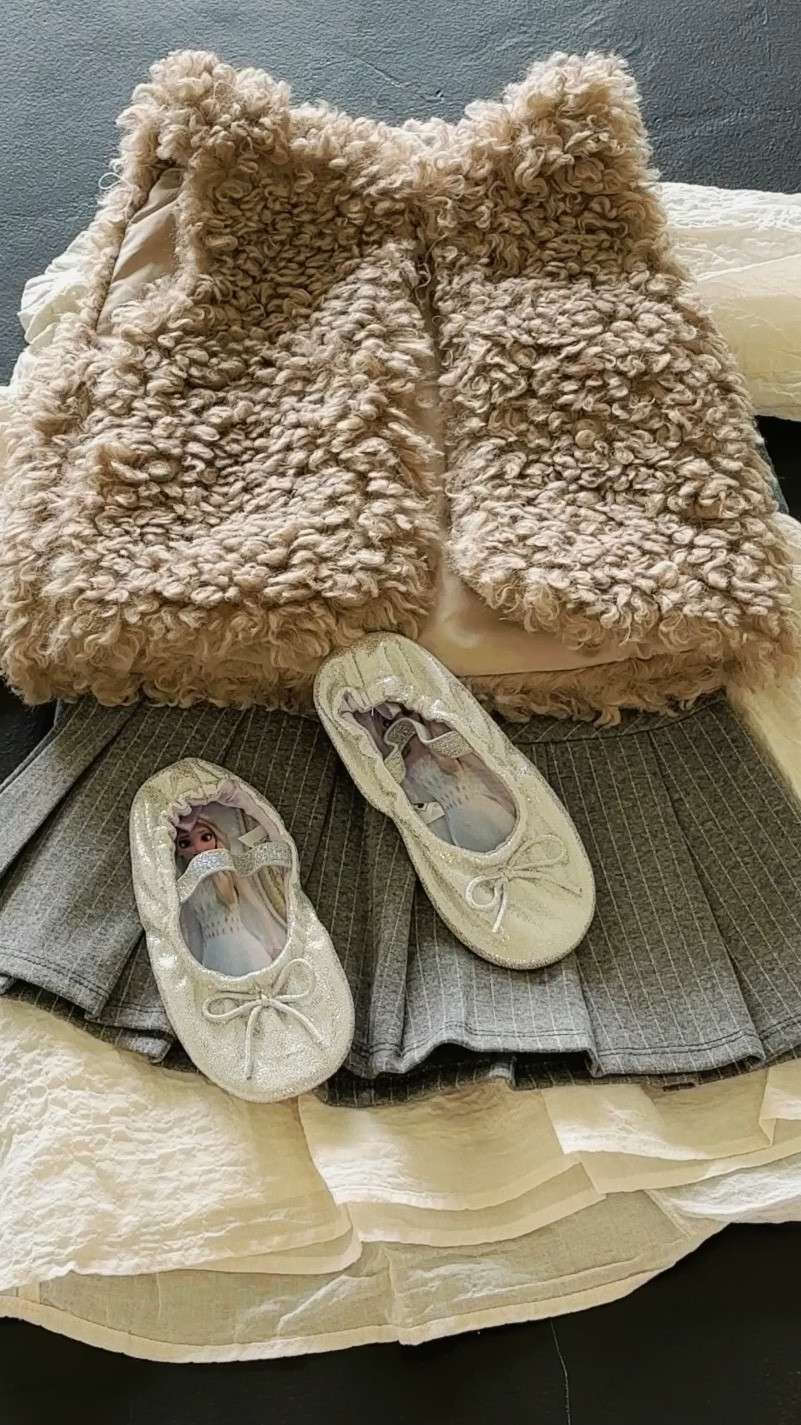 latest H&M order for the kids Fall stuff 🤍

Back to school, Fall style, pleated skirt, kids jeans, Fall outfits, family pictures 

#LTKFindsUnder50 #LTKKids #LTKFamily