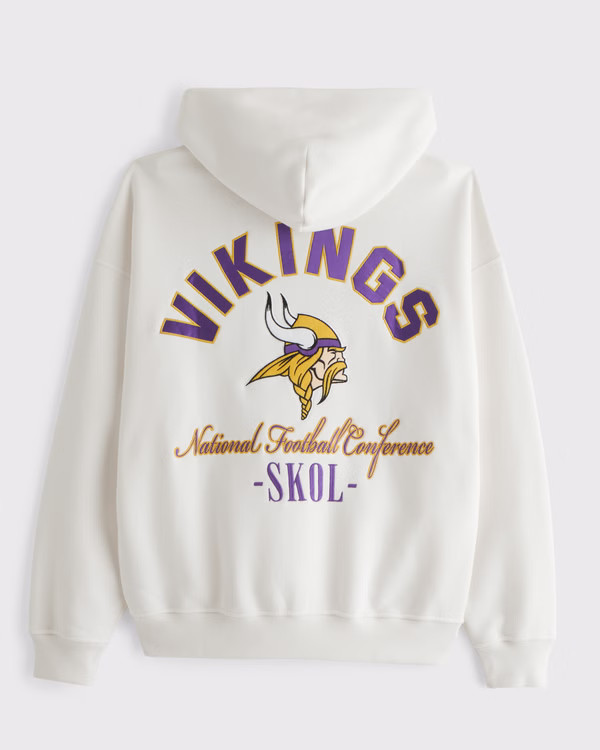 Men's Minnesota Vikings Graphic Popover Hoodie | Men's Tops | Abercrombie.com | Abercrombie & Fitch (US)