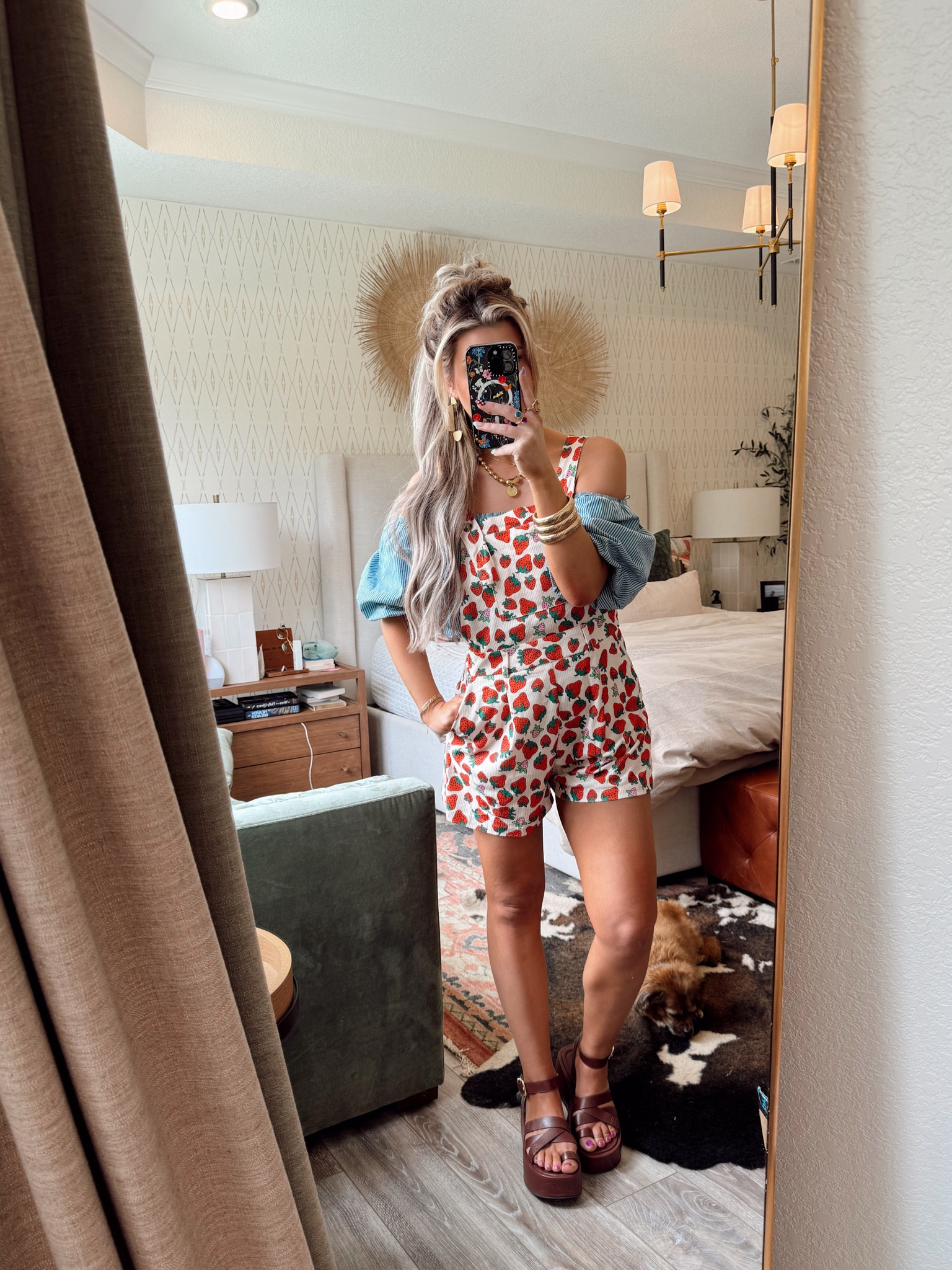 Overalls- Cider
Shirt- old from Wild Dove Boutique 
Shoes- Free People
Sunnies - Amazon
Bracelets - Revolve 
Necklace and Earrings(old) - Twisted Silver 
Purse- Nena and Co 