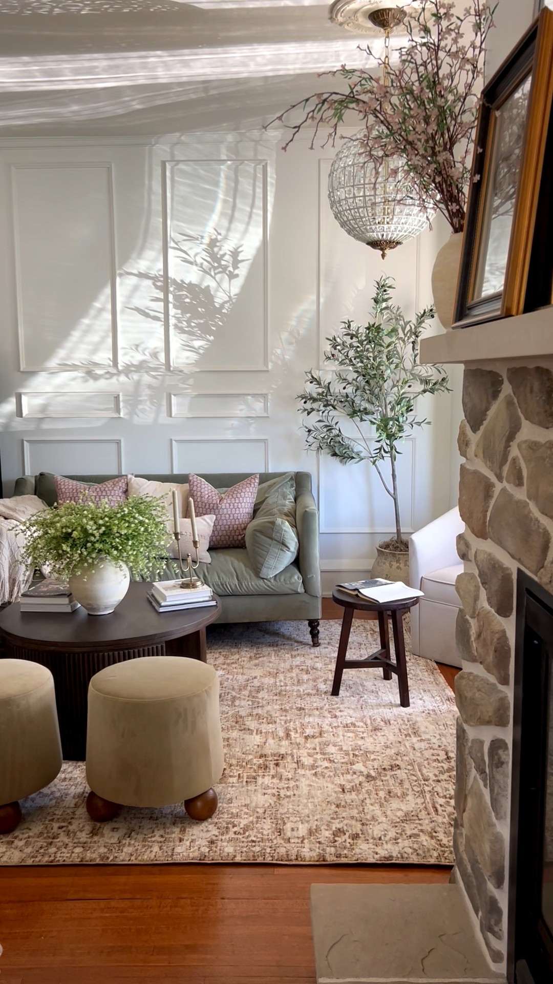 I don’t understand why more people are not talking about this gorgeous rug that I own! It is under $200 for the 8 x 10. It is the perfect vintage inspired rug!
Amazon find. Loloi rug. 

#LTKHome #LTKSaleAlert