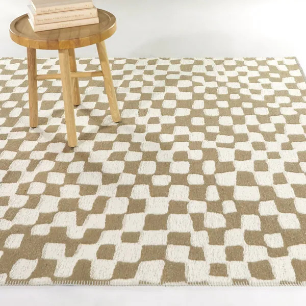 Hines Modern Checkered Indoor/Outdoor Area Rug - Bed Bath & Beyond - 38934283 | Bed Bath & Beyond