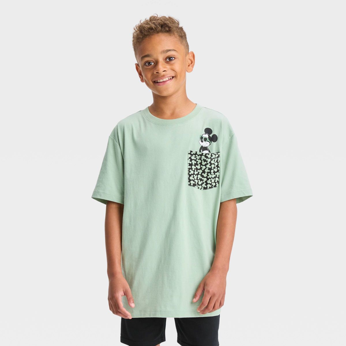 Boys' Disney Mickey Mouse & Friends Pocket Short Sleeve Graphic T-Shirt - Green | Target