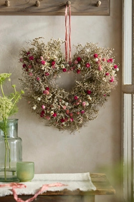Blooming Heart Dried Wreath | Terrain