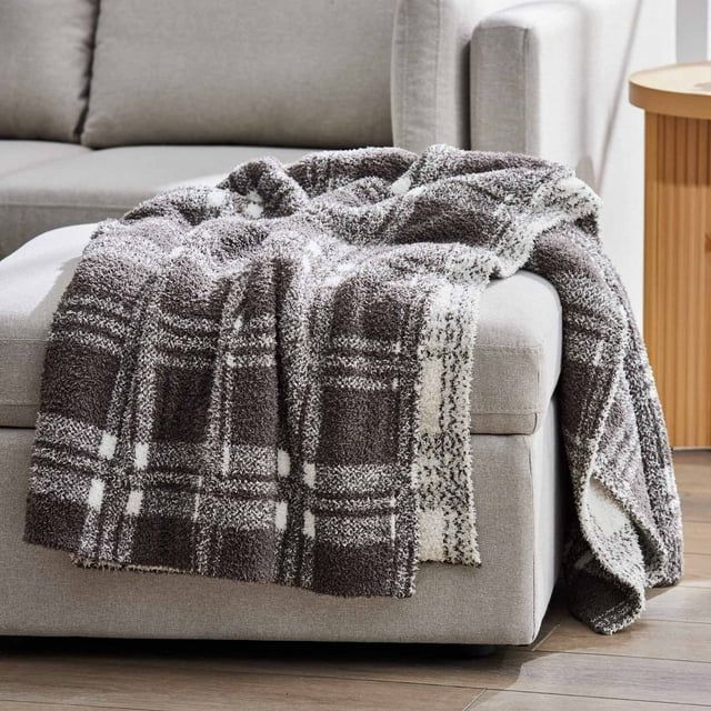 Better Homes & Gardens Plaid Cozy Knit Throw, 50" x 72" - Walmart.com | Walmart (US)