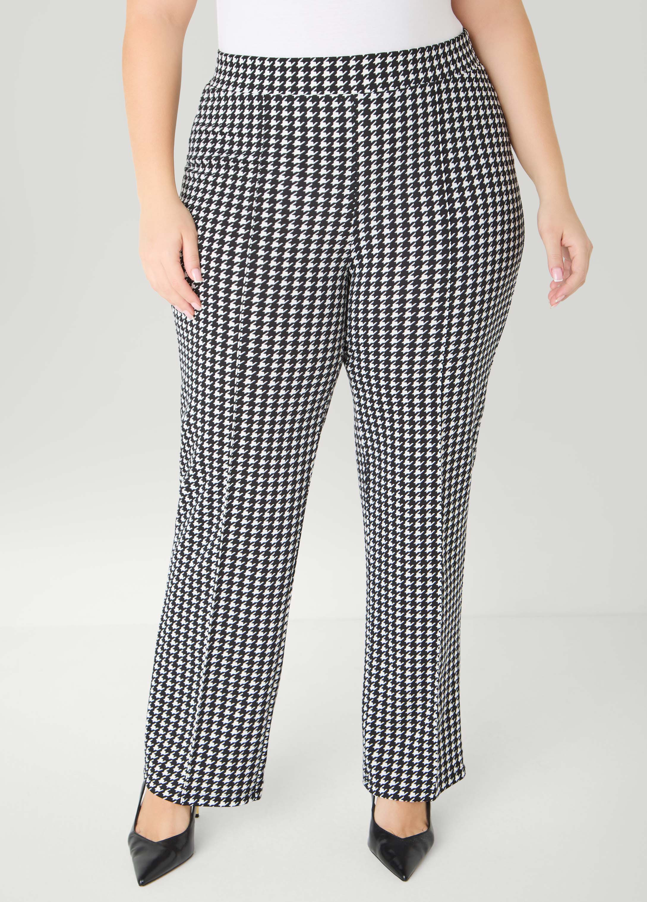 Plus Size Textured Houndstooth Pull On Pants, Black White, 30/32 - Ashley Stewart | Ashley Stewart