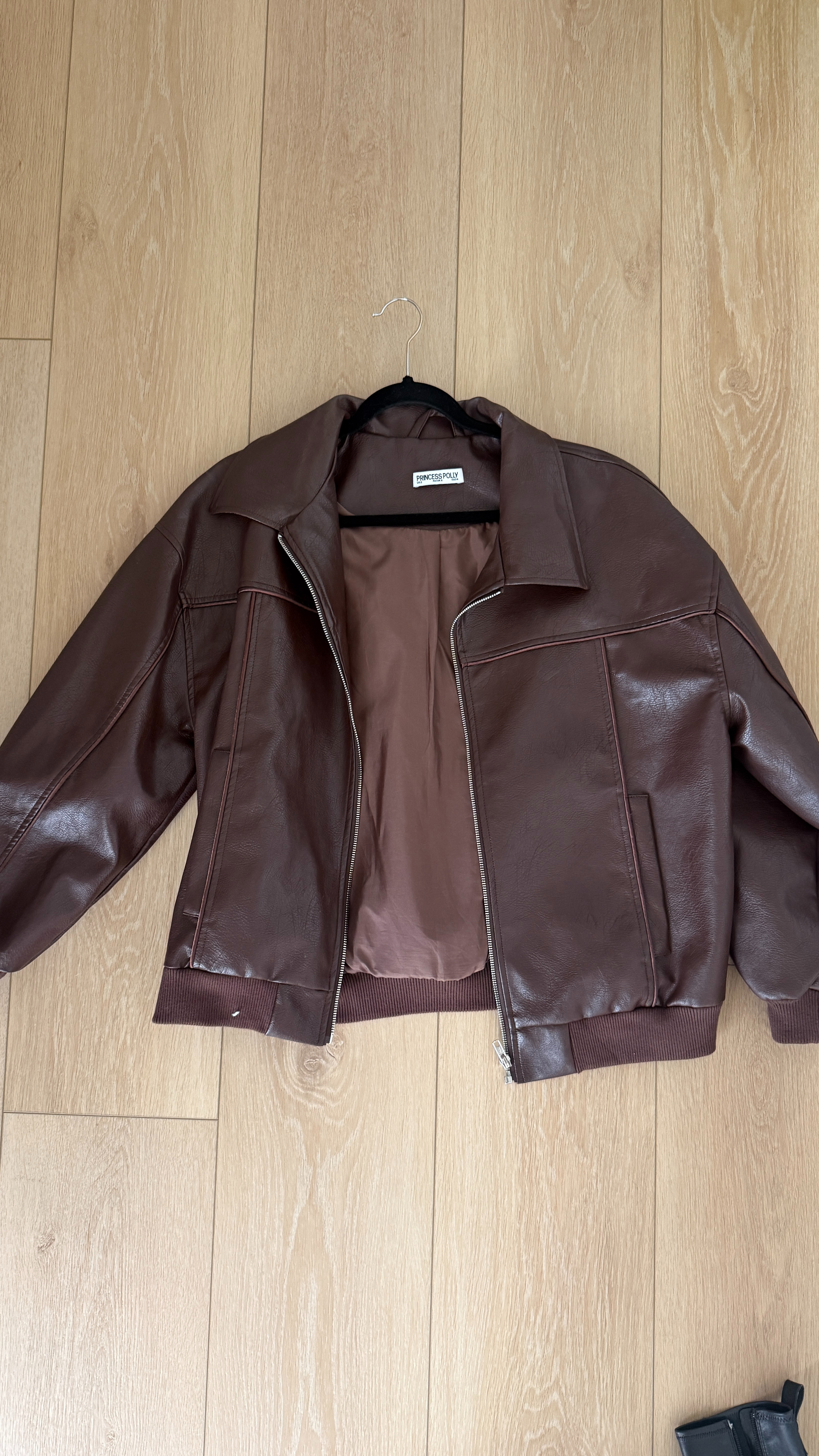 Packing this Princess Polly Jacket for Montana this weekend - I linked a few similar styles! 

jacket l leather jacket
 

 