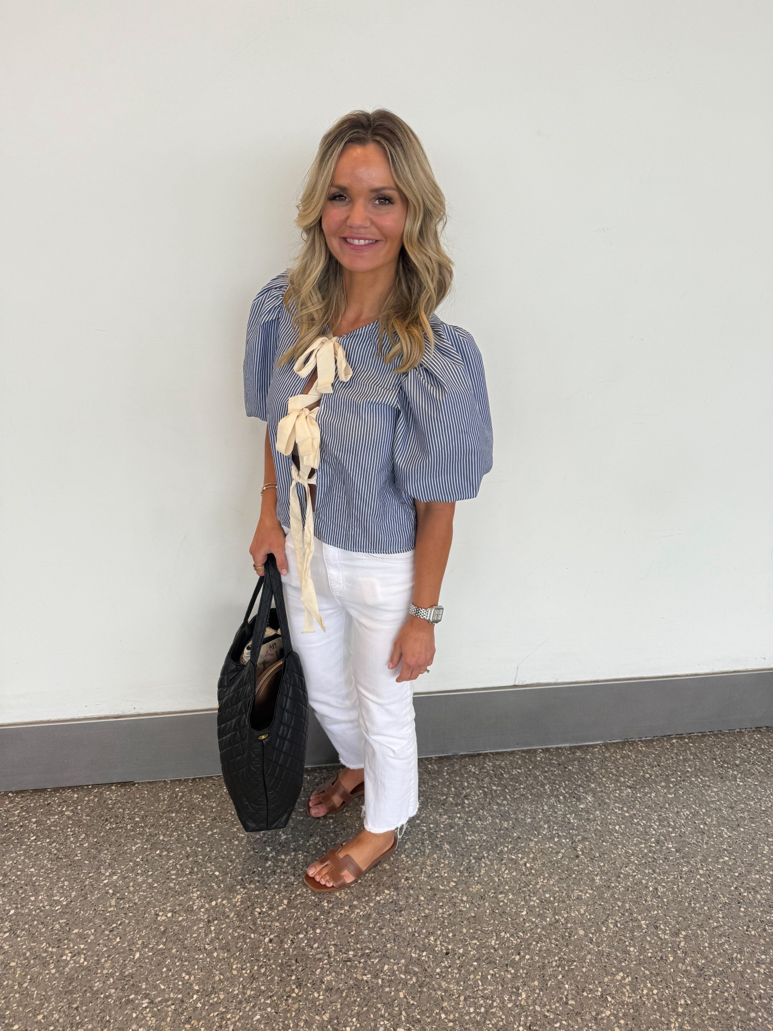 Favorite white jeans. Outfit on repeat. 

#LTKPetite #LTKSummerEdit #LTKStyleTip