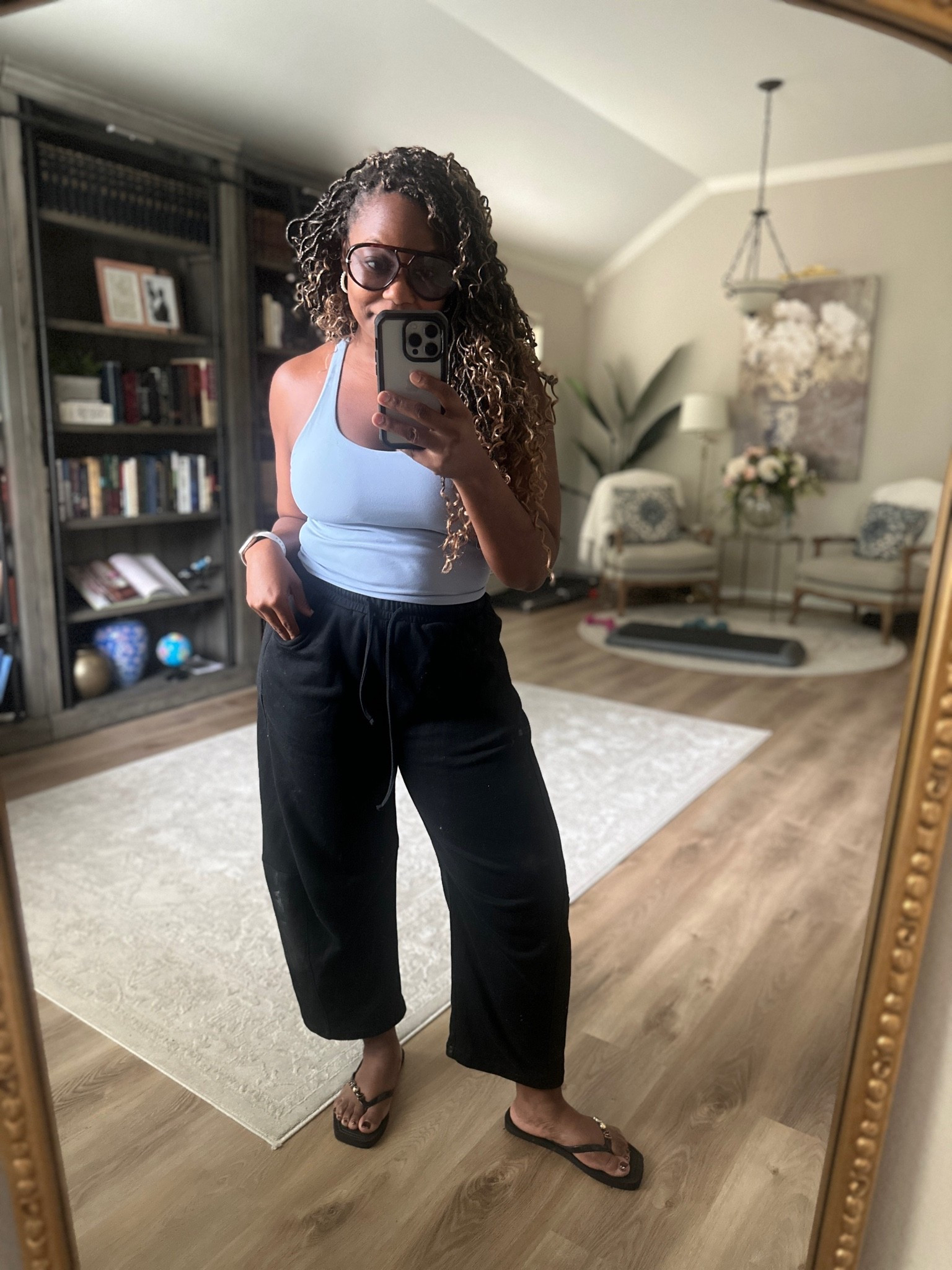 Comfy Mom outfit of the day

#LTKootd #LTKActive #LTKmomlife