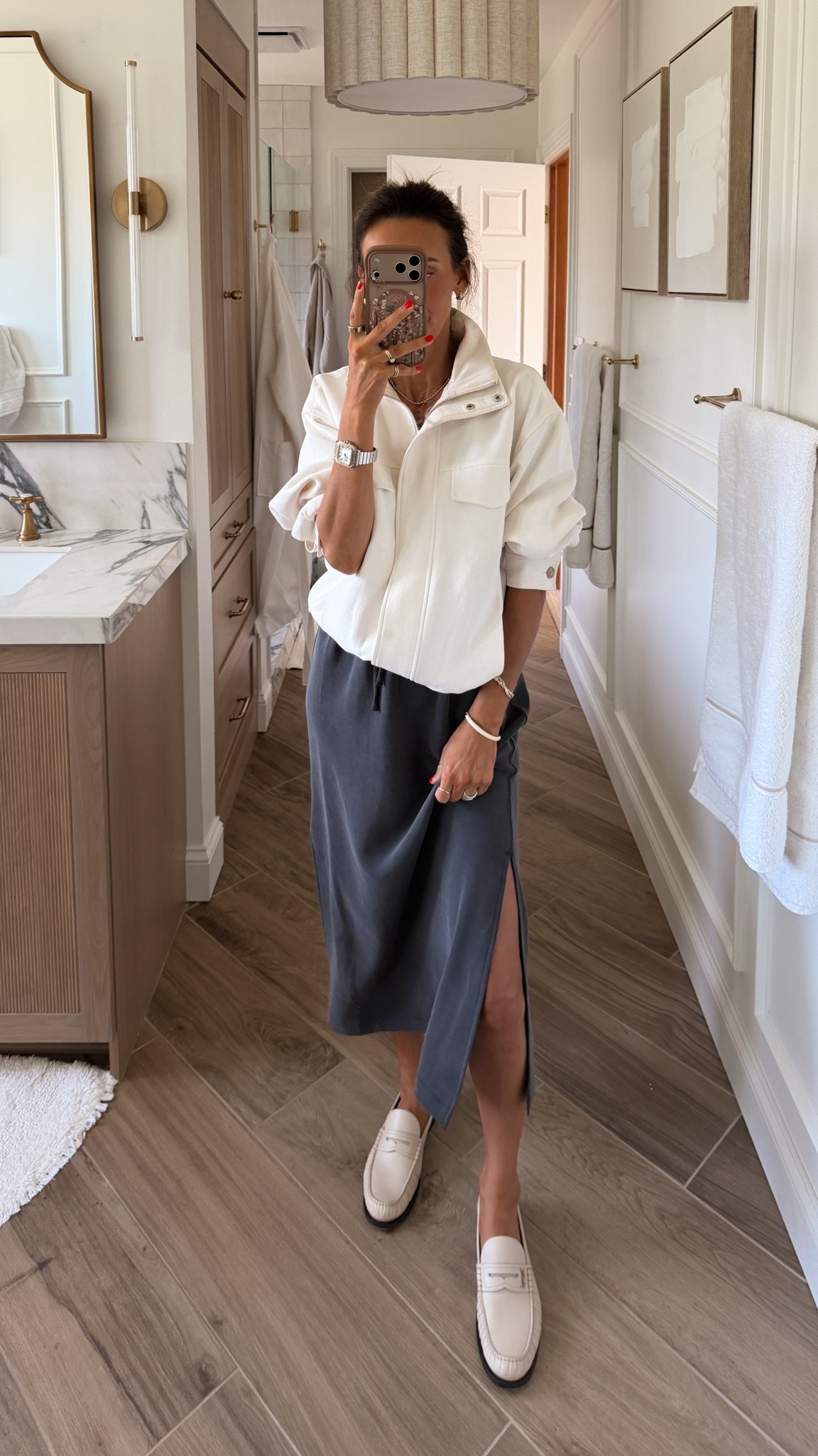 Traveling to Chicago today and wanted to be easy and flowy 🩶 size xs - perfect cinched waist! Use code KARINAXSPANX for 15% off your first purchase!
Jacket xs, perfect for day or night, saint laurent loafers 

#LTKootd #LTKgrwm #LTKTravel