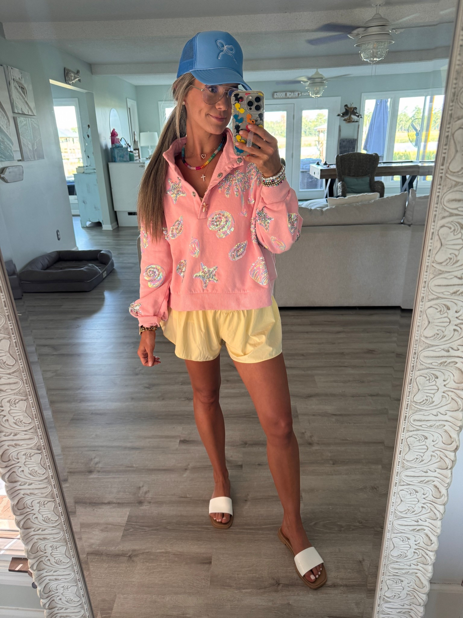 So sad my sweatshirt sold out but linked some similar options! 

OOTD. Queen of sparkles. Outfit inspo.

#LTKU #LTKStyleTip