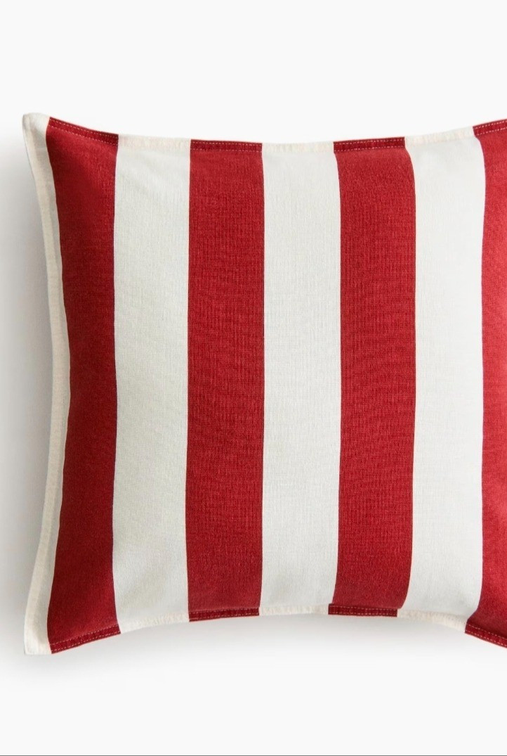 Funda de cojín navideña.Pillow case for Christmas.

#LTKHoliday #LTKHome