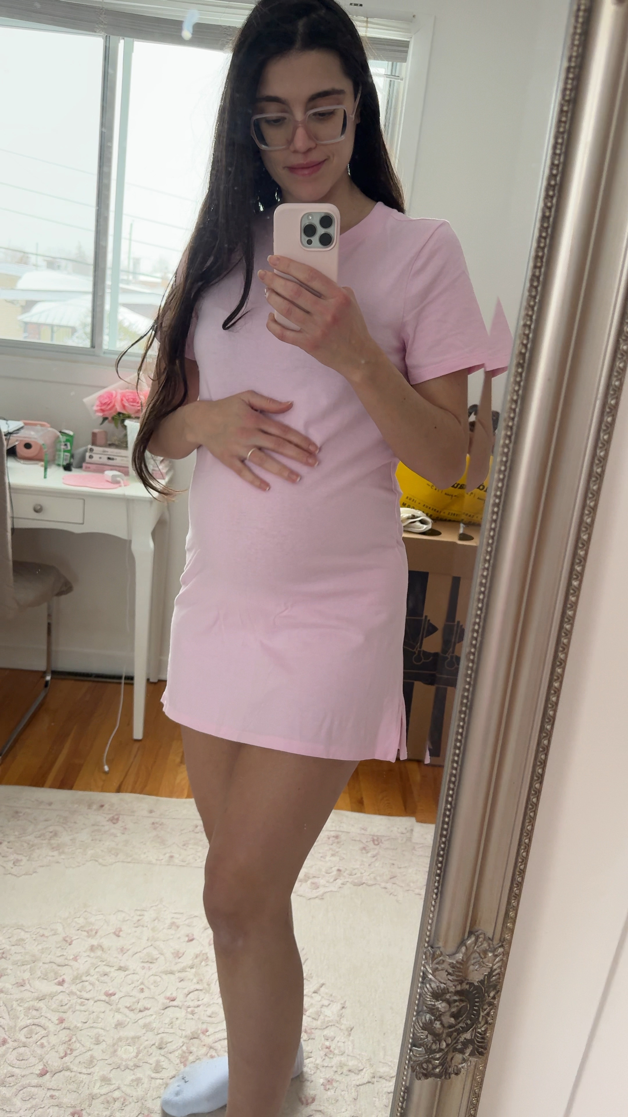 Spring summer travel dresses bump friendly 
Fits oversized I’m wearing an XS 


#LTKBump #LTKTravel #LTKSeasonal