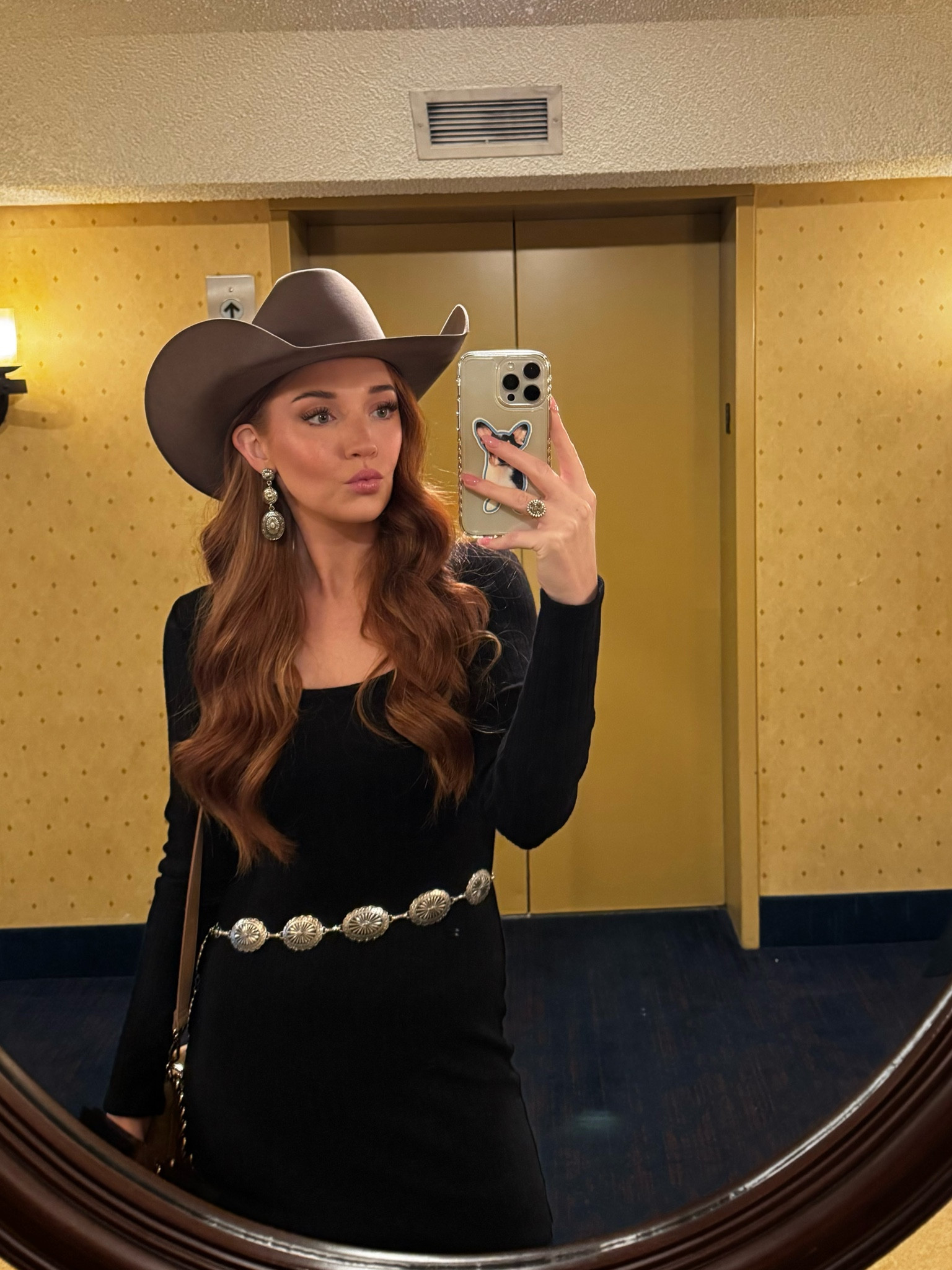 Amazon belt & earring set 💛✨ 

#LTKFindsUnder50 #LTKGiftGuide #LTKSeasonal