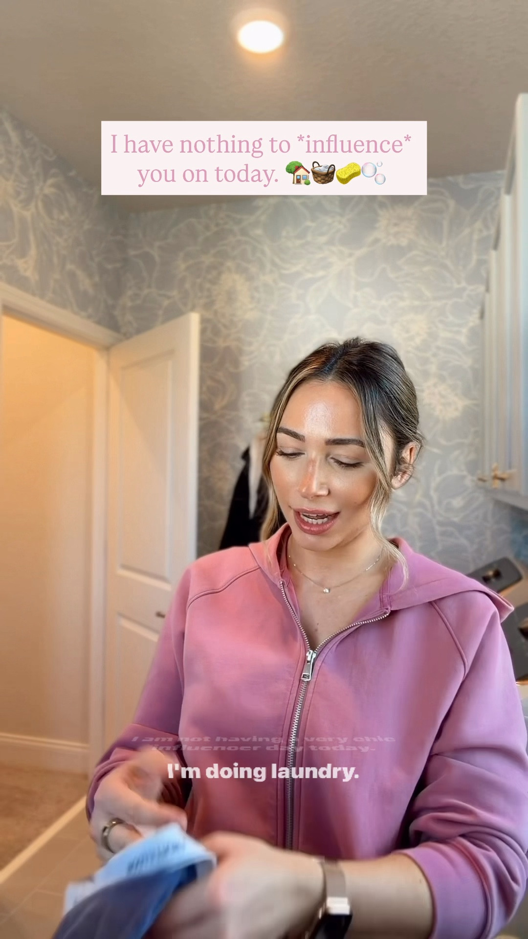 Just checking in!! 😀 Gift idea!!

#LTKGiftGuide #LTKHoliday #LTKdayinmylife