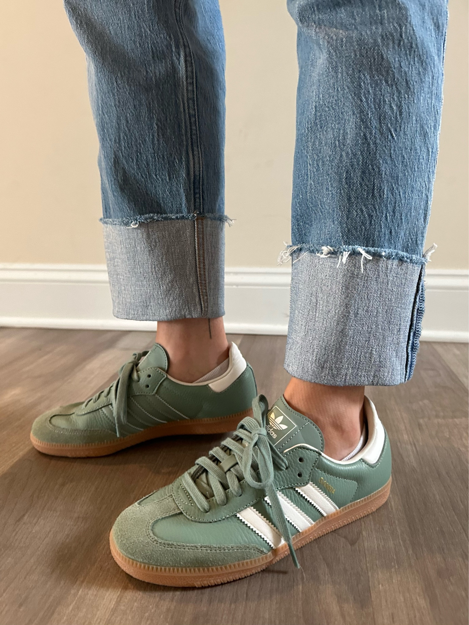 A&F denim on sale 

#LTKfindsunder100 #LTKSpringSale #LTKsalealert