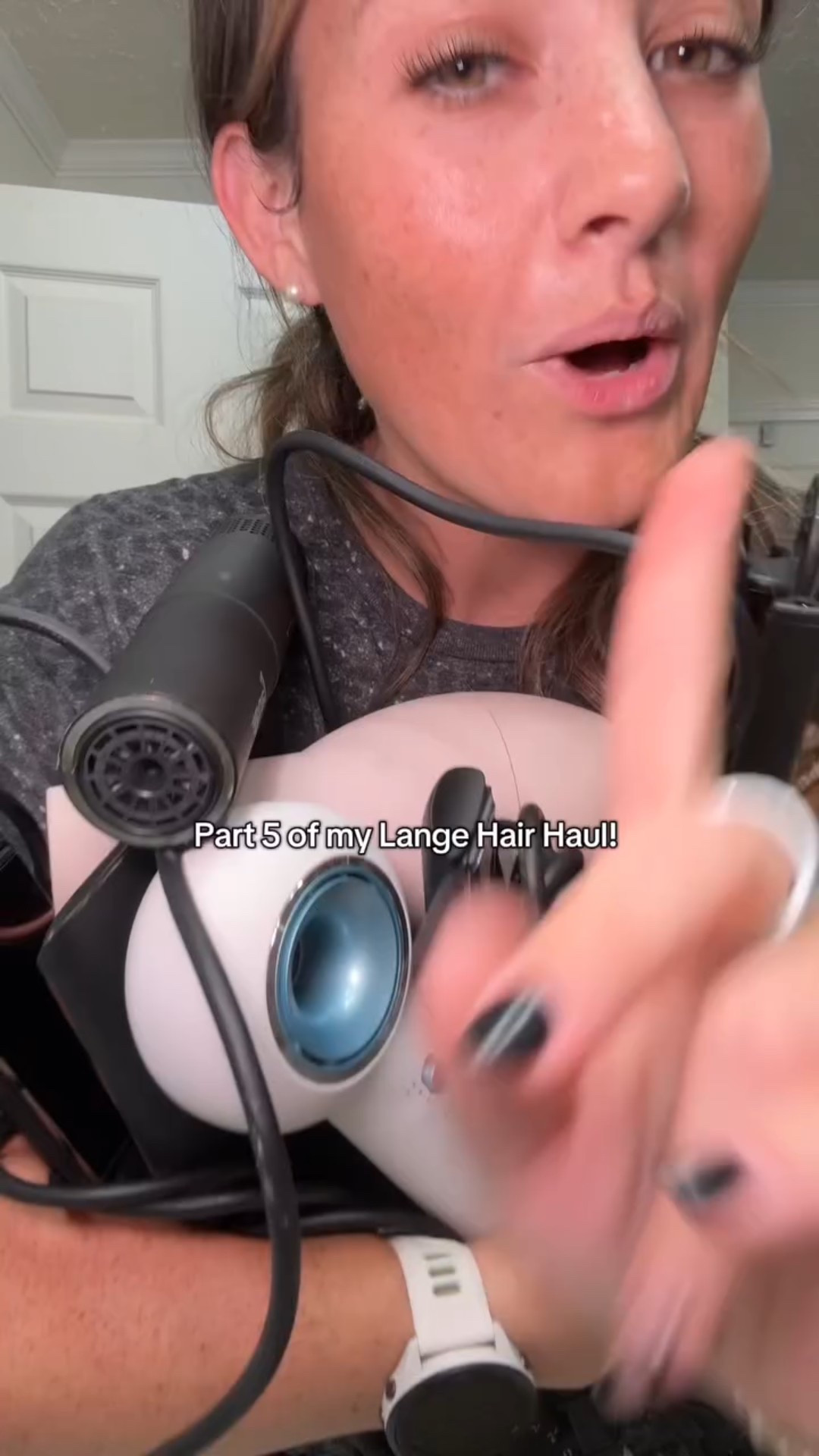 When I say that this is the lightest blow dryer that I have ever used that is exactly what I mean. I even let My MaMa use it and she couldn’t believe how lightweight it was.! #langehair #langeblowdryer #blowdryer #hair #tiktokshopcreatorpicks