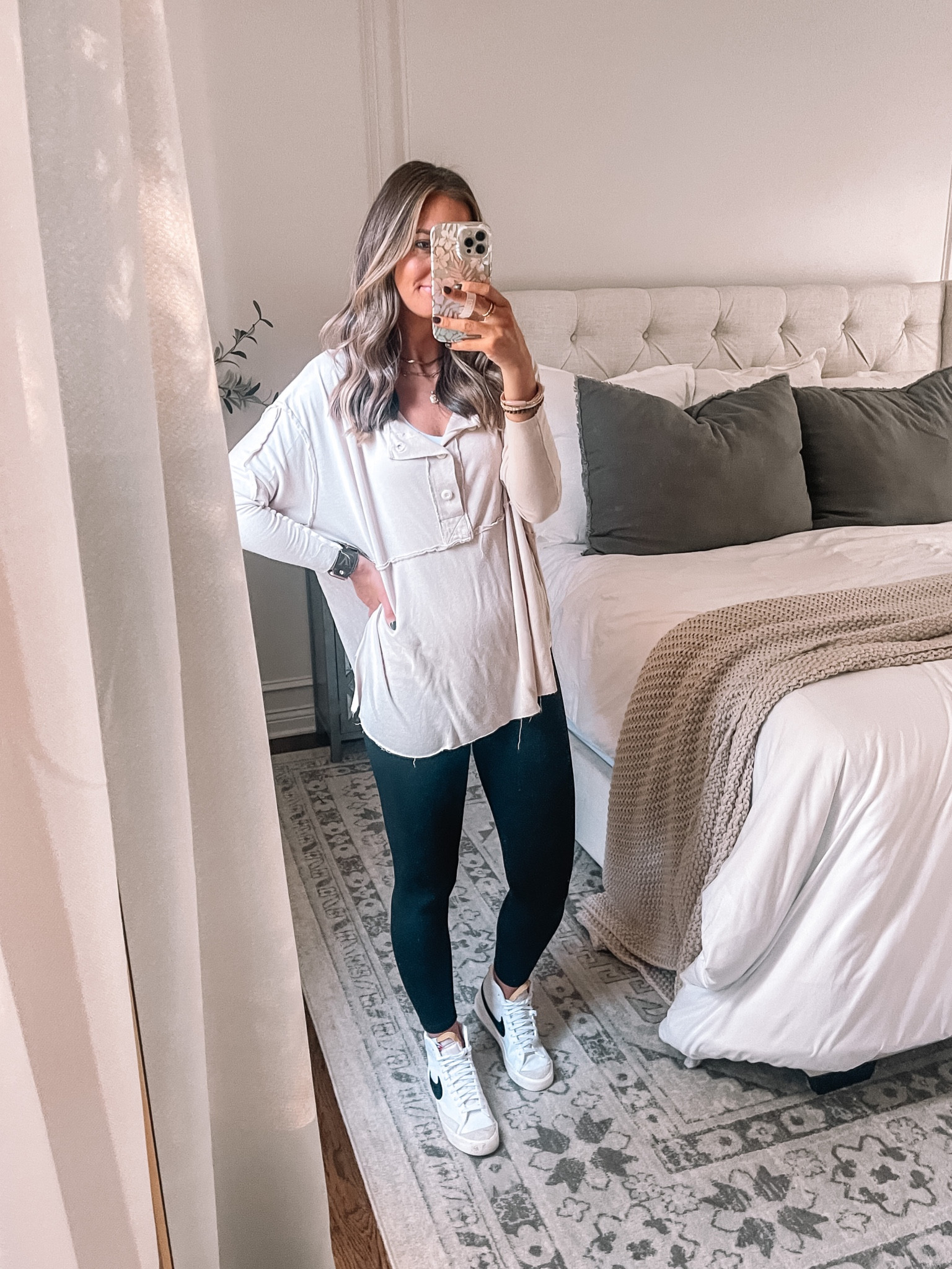 Casual fall outfit idea

Top; tts small code craynon20
Leggings tts
Shoes size down a half



#LTKunder50 #LTKstyletip #LTKSeasonal