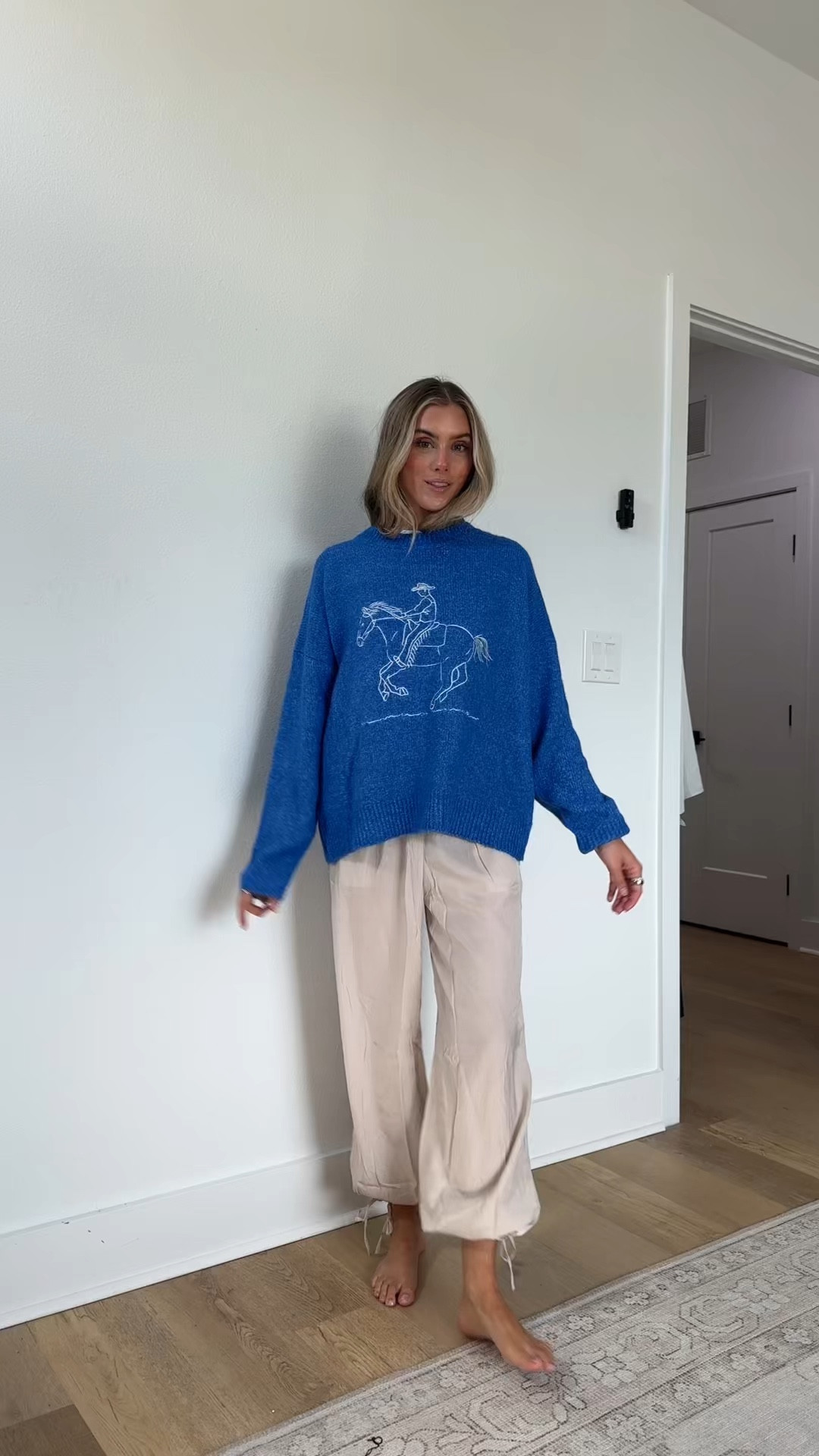 H&M size XS drawstring ballon leg pants. Loose-fit pants in woven fabric with a slight sheen. Covered elastic at waistband, diagonal side pockets, and balloon legs with a narrow drawstring at hems.

#LTKootd #LTKSaleAlert #LTKSeasonal