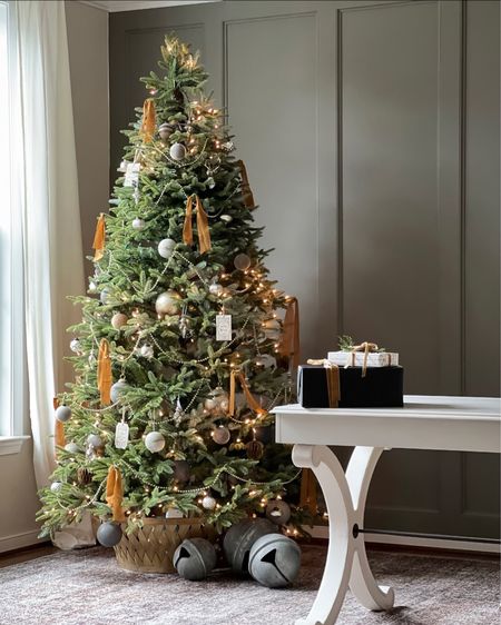 Neutral Christmas Decor. My Office Tree from 2021 with burnt orange, gold, metallics, and cream ornaments.

Balsam Hill Tree, Billie rug, Loloi rug, Woven tree collar, stone ornament, mercury glass ornaments, chiffon ribbon, velvet ribbon, gold bead garland


#LTKsalealert #LTKHoliday #LTKhome