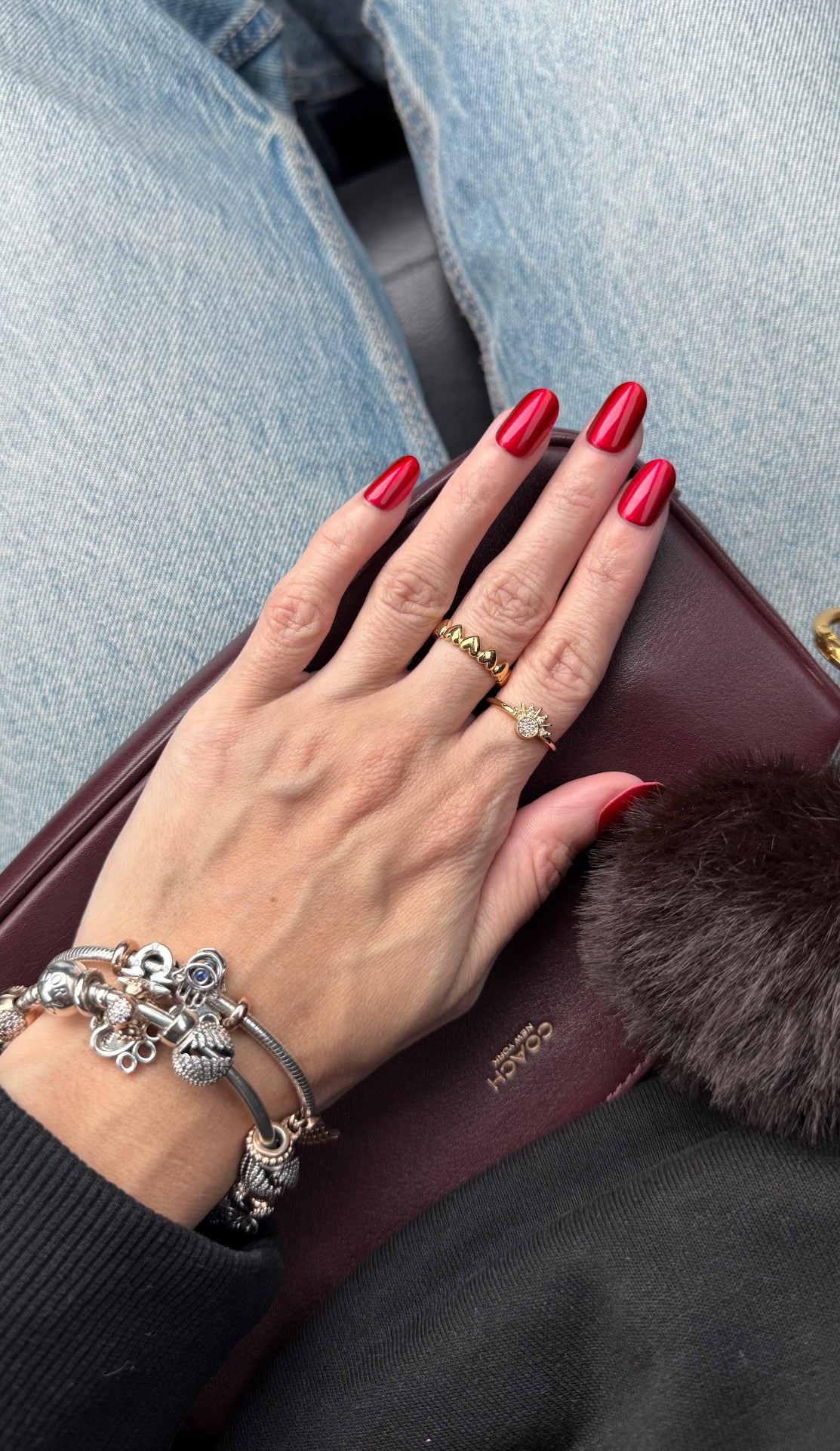 Cherry glaze 💅🏻🍒

#LTKGiftGuide #LTKHoliday #LTKBeauty