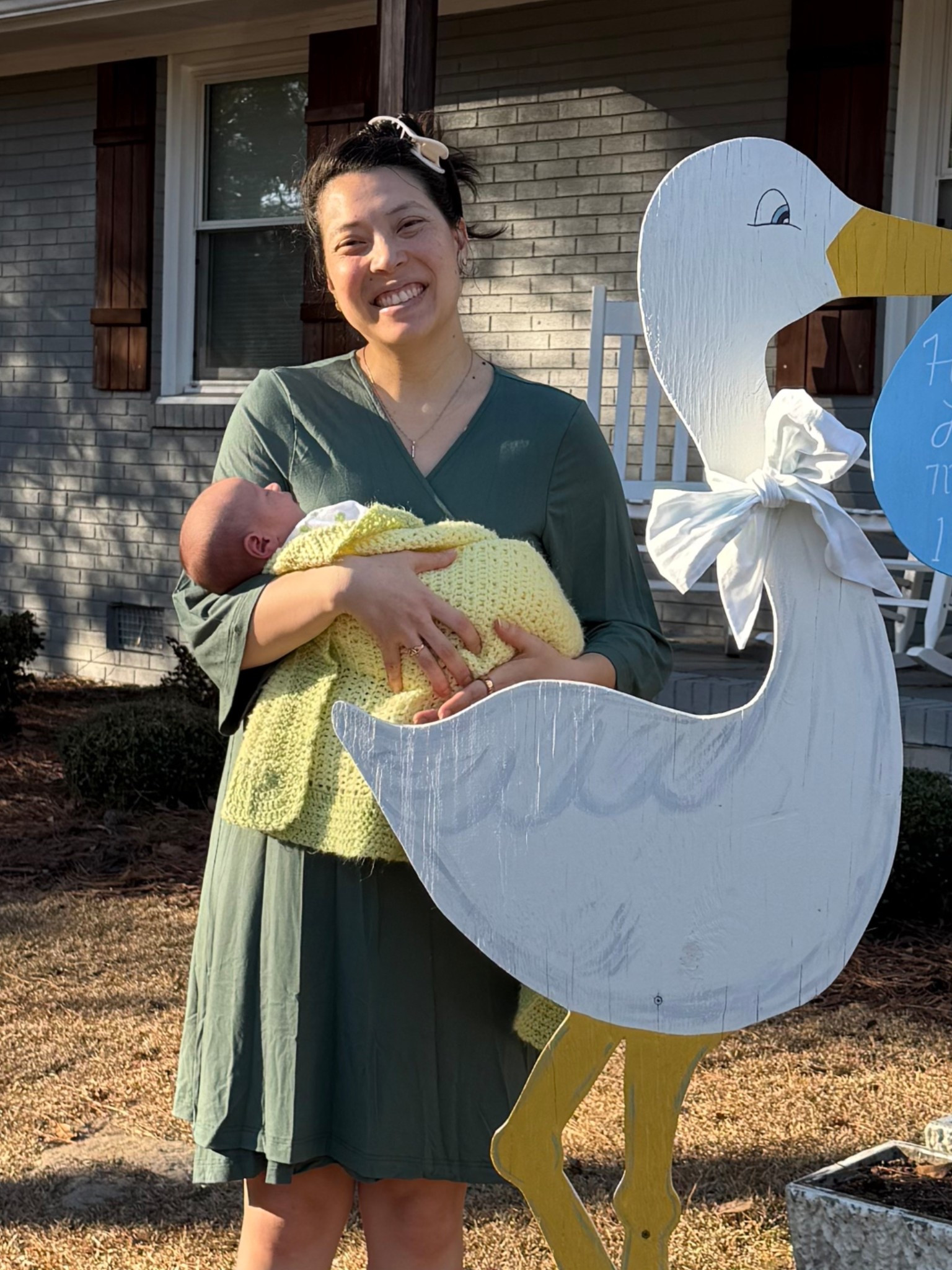 Postpartum uniform option 4

Breathable robes that can double as a labor gown! 
