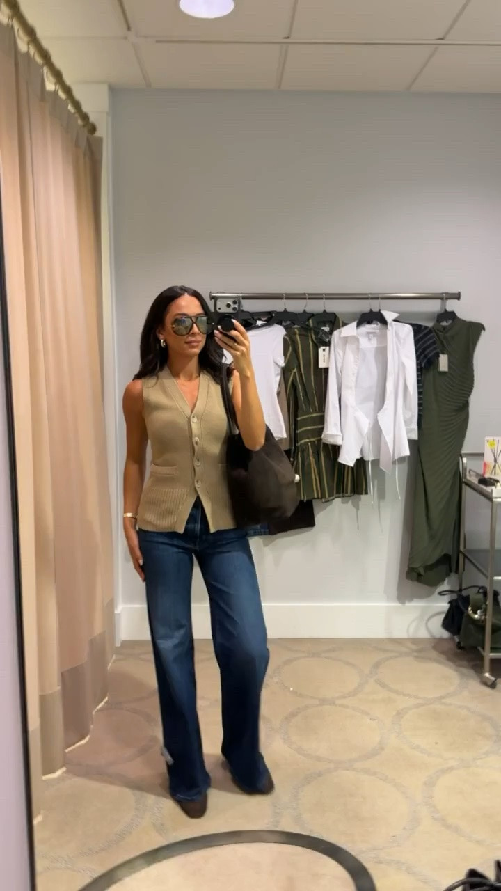 Fall outfit 🍁🍂 Wearing size S sweater vest, jeans fit tts and are insanely comfortable!




fall fashion, nsale, nordstrom sale, nordstrom anniversary sale, nordstrom sale outfit, sale outfit, fall shoes, mom outfit, postpartum outfit, casual outfit, casual chic outfit, mother jeans, designer jeans

#LTKSaleAlert #LTKSeasonal