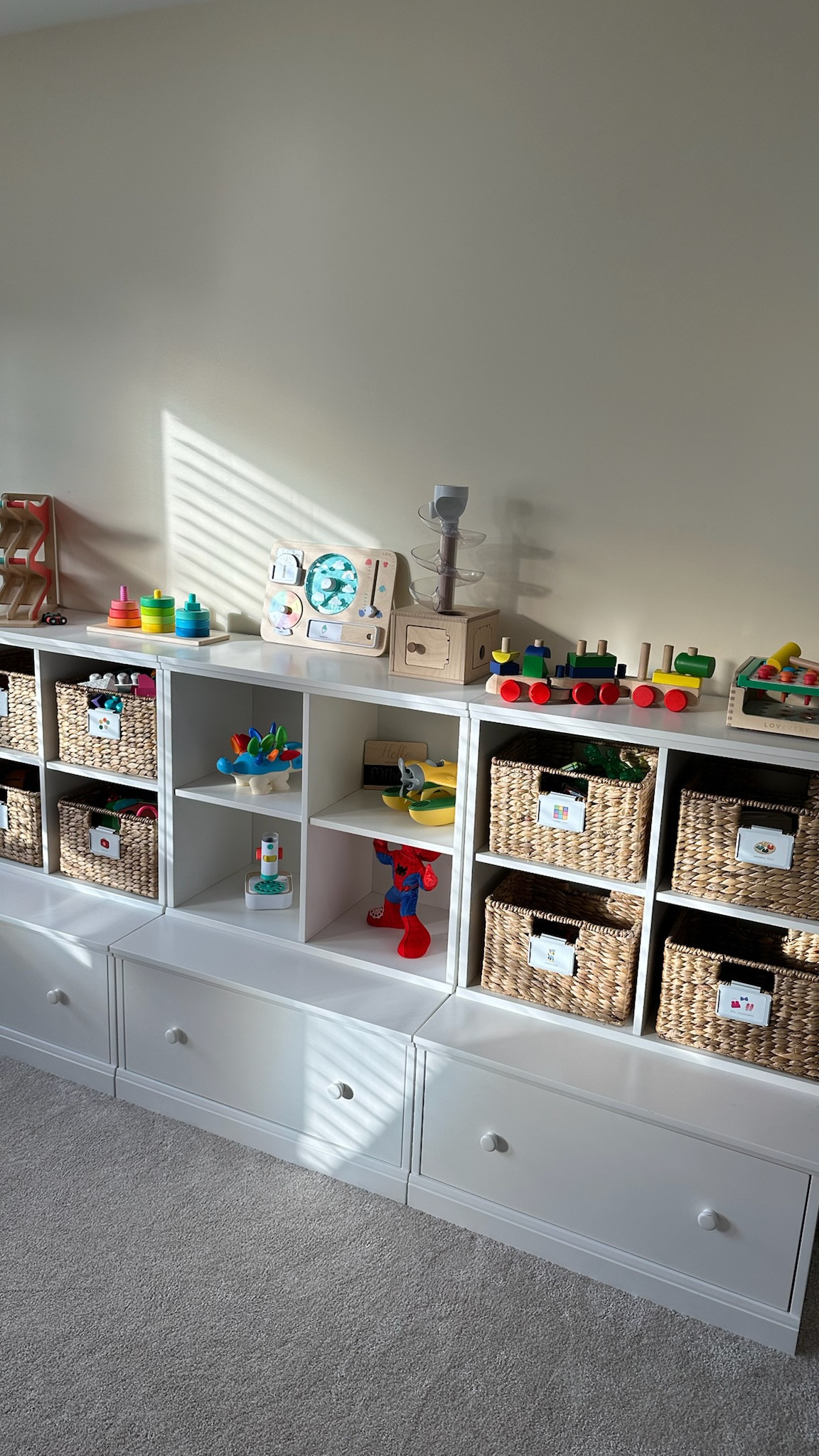 It’s no secret that we love a good label… but have you considered adding photo labels to your toddlers playroom?

This is our favorite hack for playrooms so they’re properly set up for young children. Adding icons and pictures helps young toddlers start associating images with words and allows them to participate in toy clean up!

Have you tried photo labels before? Let us krainbow

#LTKKids #LTKFindsUnder100 #LTKFamily