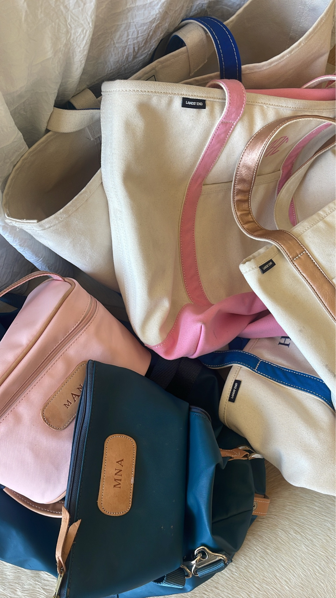 Lands End Canvas Tote Bag | Great for Travel! 40% with code MAST

#LTKunder50 #LTKFind #LTKtravel