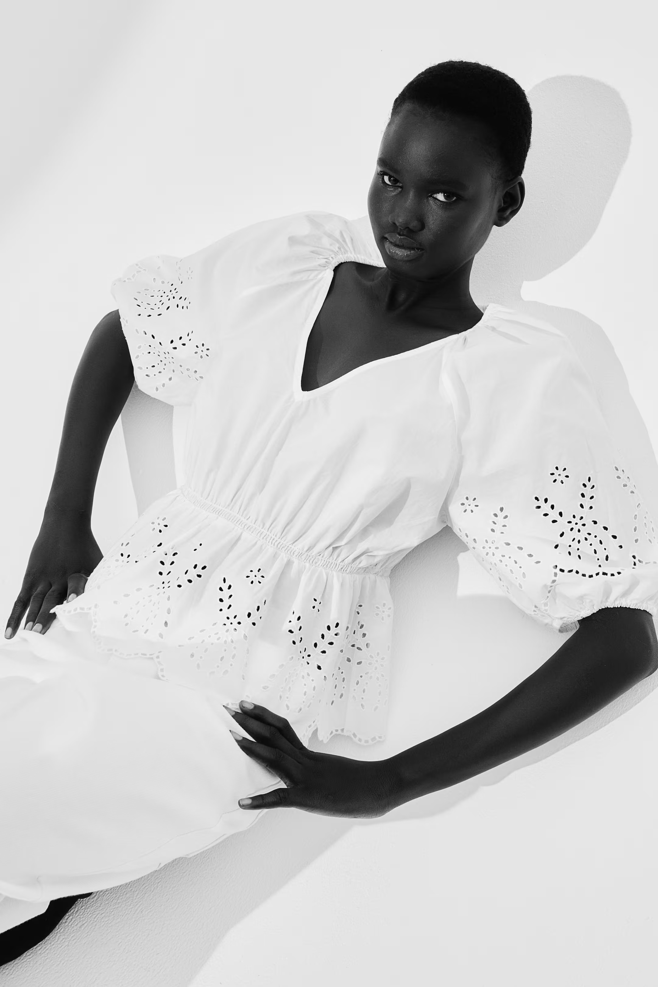 Blouse with Eyelet Embroidery - White - Ladies | H&M US | H&M (US + CA)