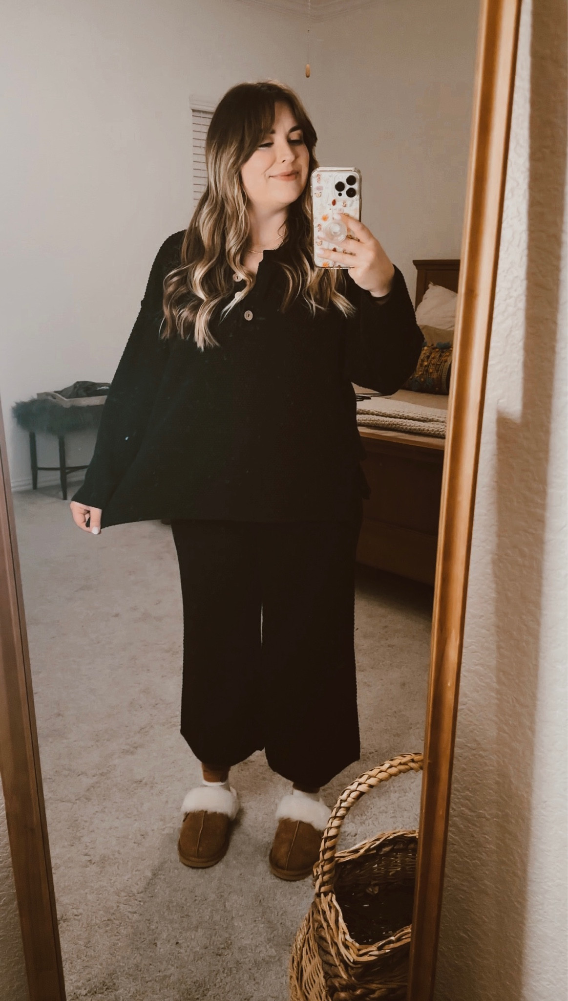 My new favorite outfit. So comfy & cute. I want one of every color. #momfit #matchingset 

#LTKFind #LTKstyletip #LTKfit