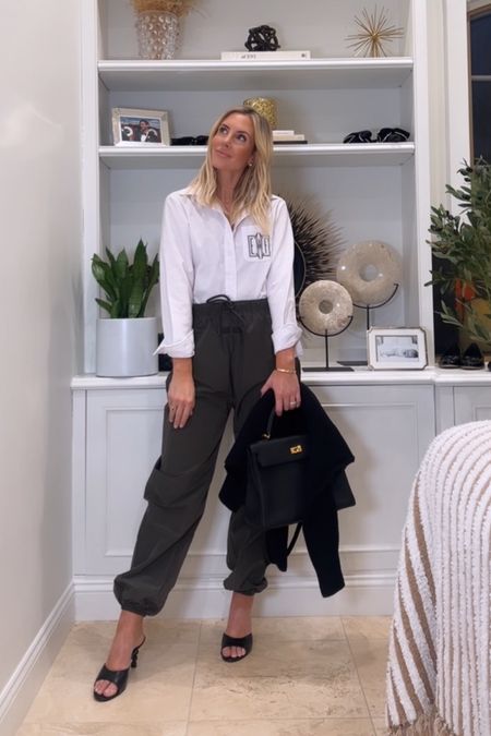 My favorite pants - can be dressed up or down. Run a tad oversized. I am in the small and they are a little big. If between sizes, size down. 

#LTKstyletip