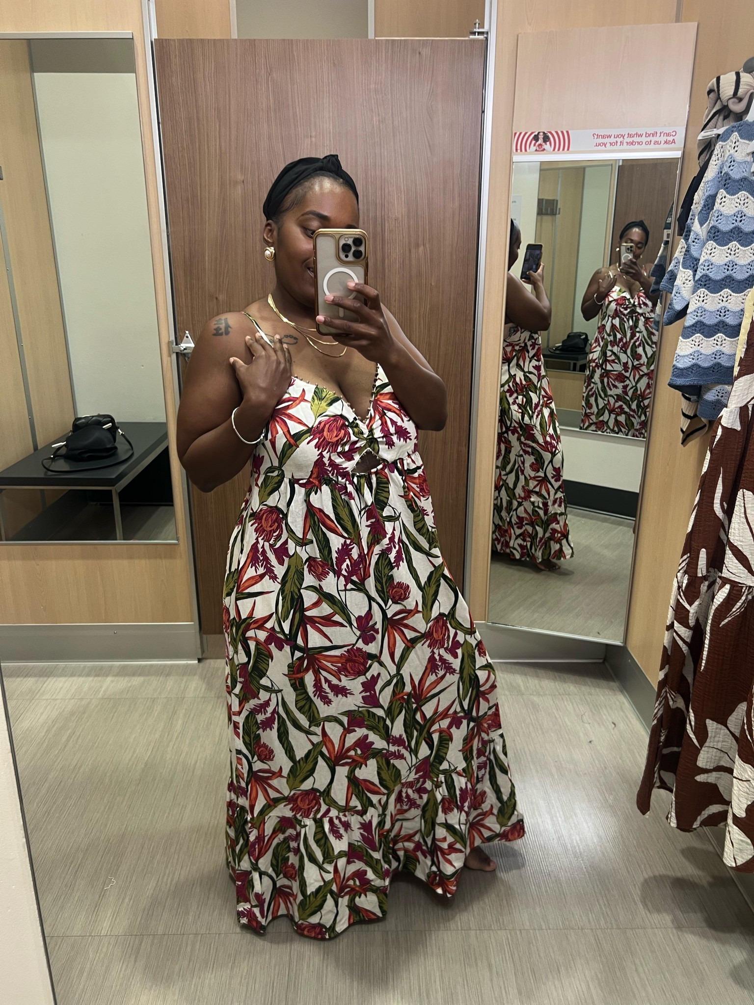 Love the floral print on this dress! Great for ladies with a smaller bust because of the keyhole cutout. Love the ruffle hem. 

#LTKMidsize #LTKPlusSize #LTKPetite